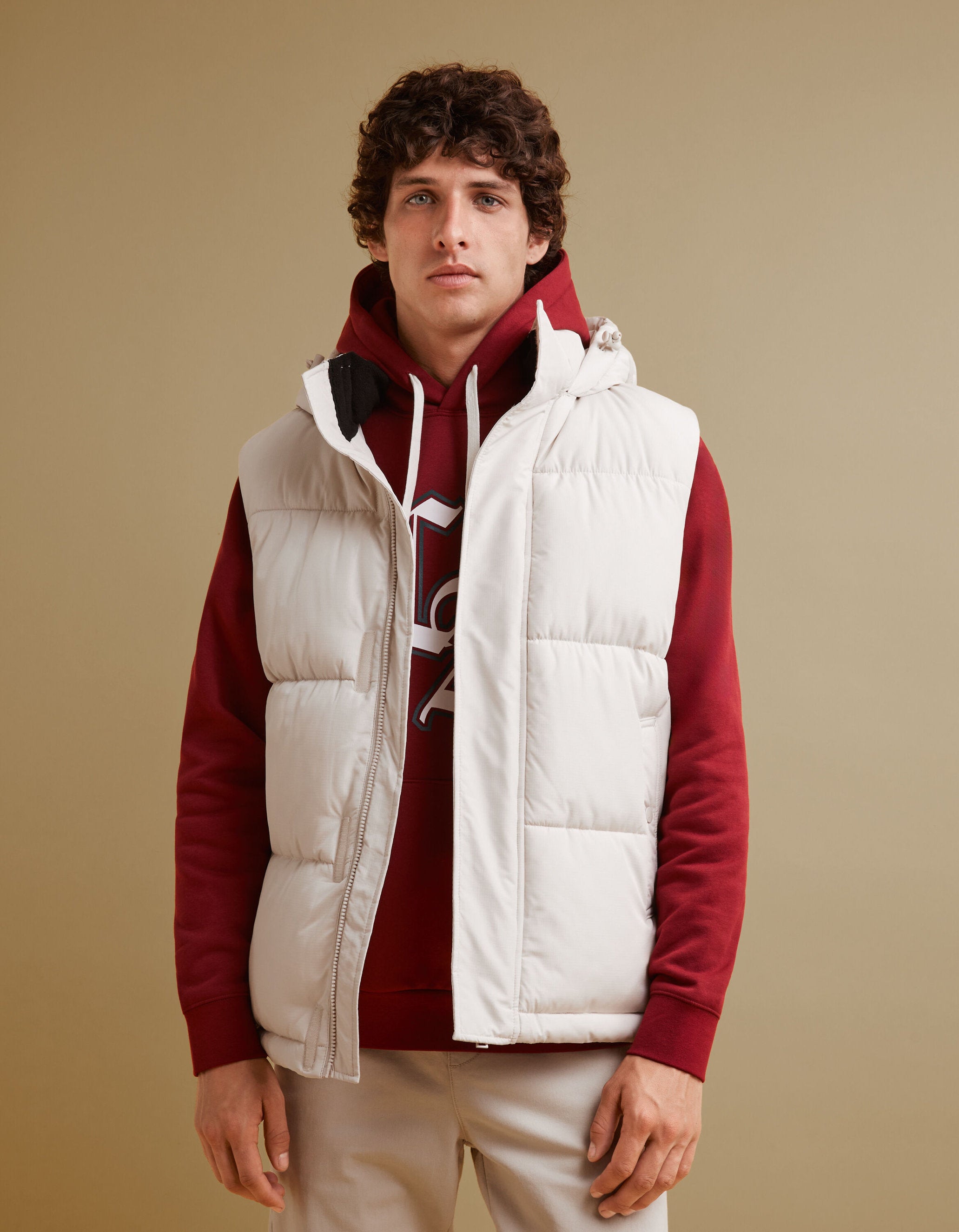 Sleeveless Down Jacket_FUBIANCO_BEIGE_01