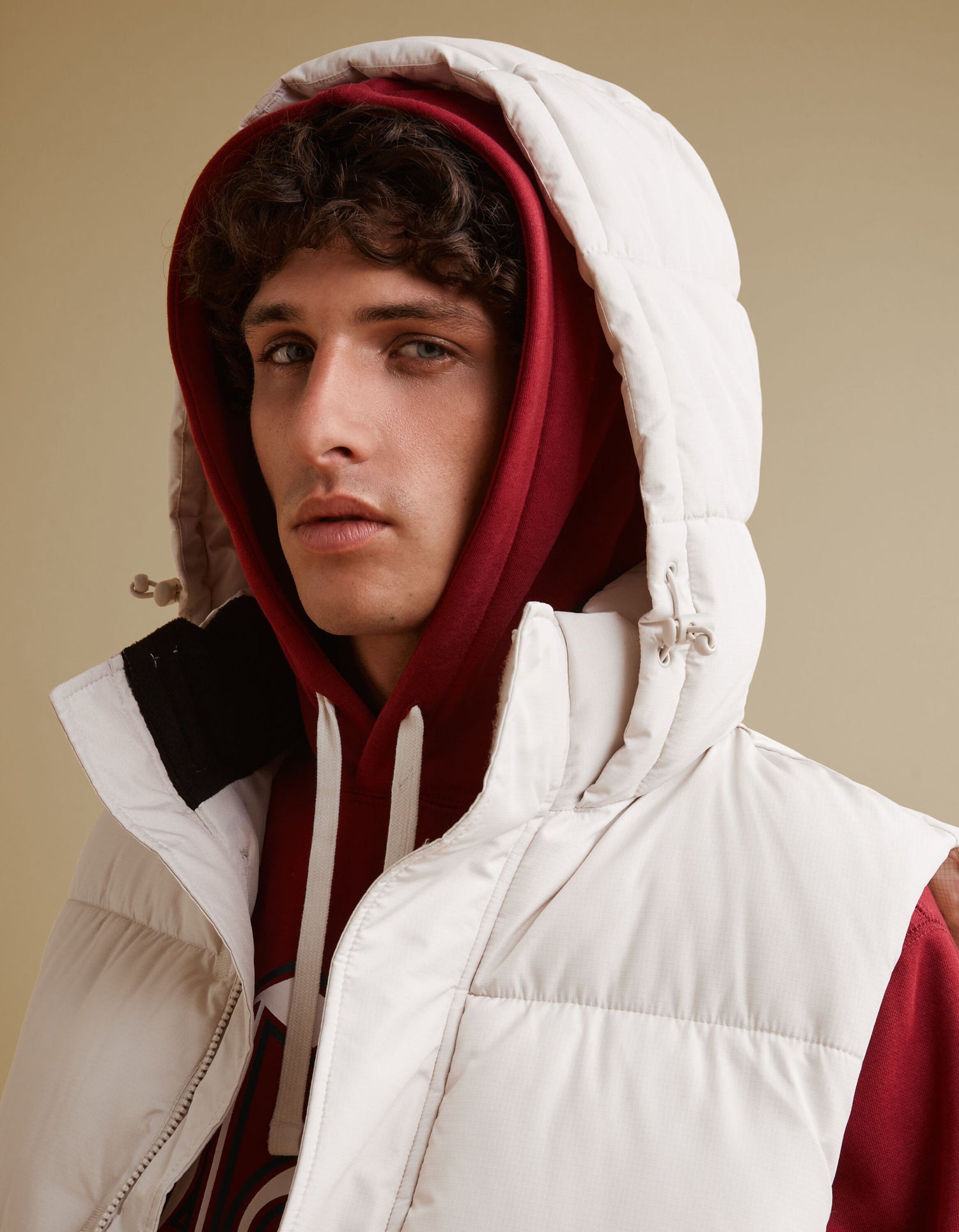 Sleeveless Down Jacket_FUBIANCO_BEIGE_08