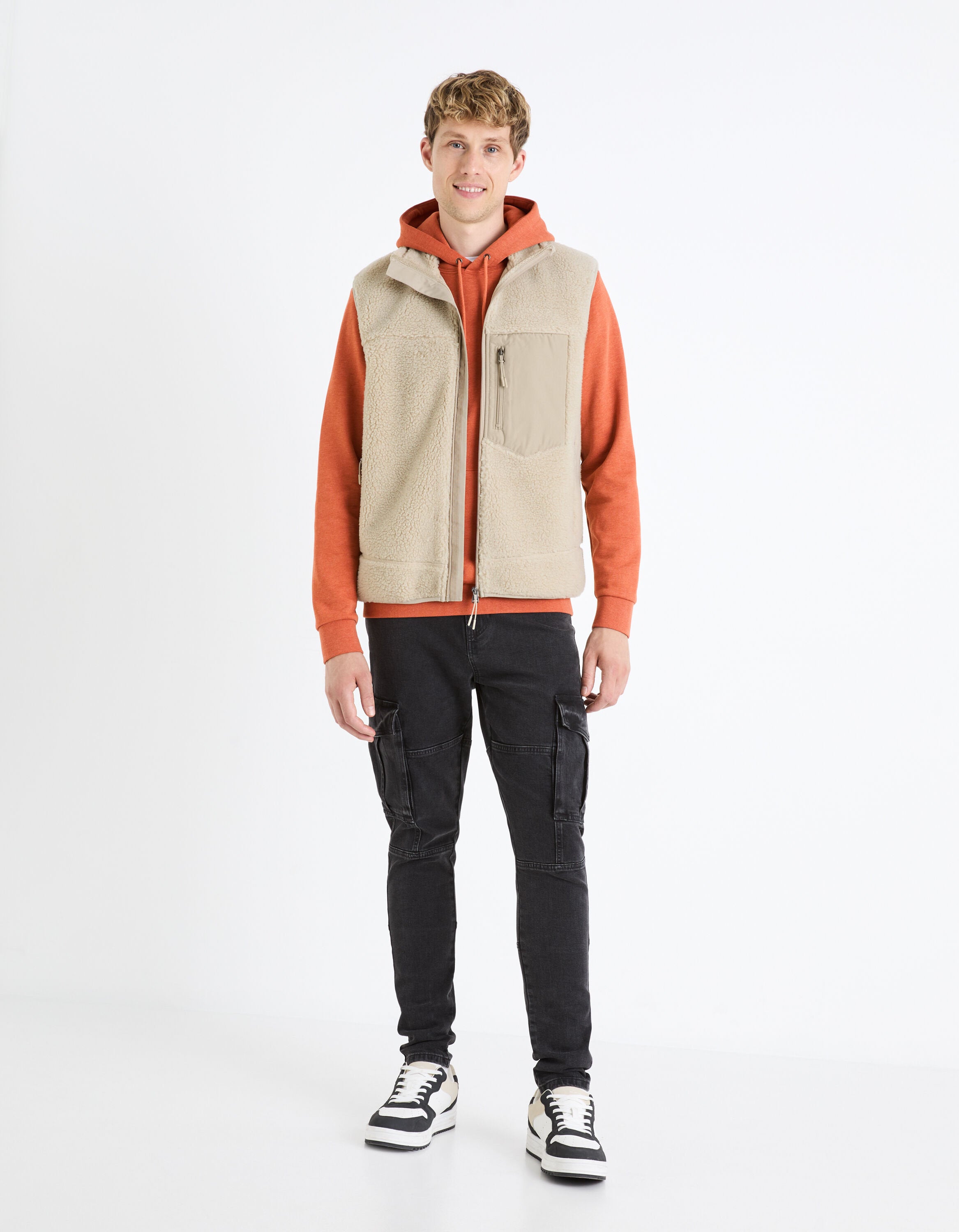 Sleeveless Sherpa Jacket_FUCURLESS_NATURAL_03