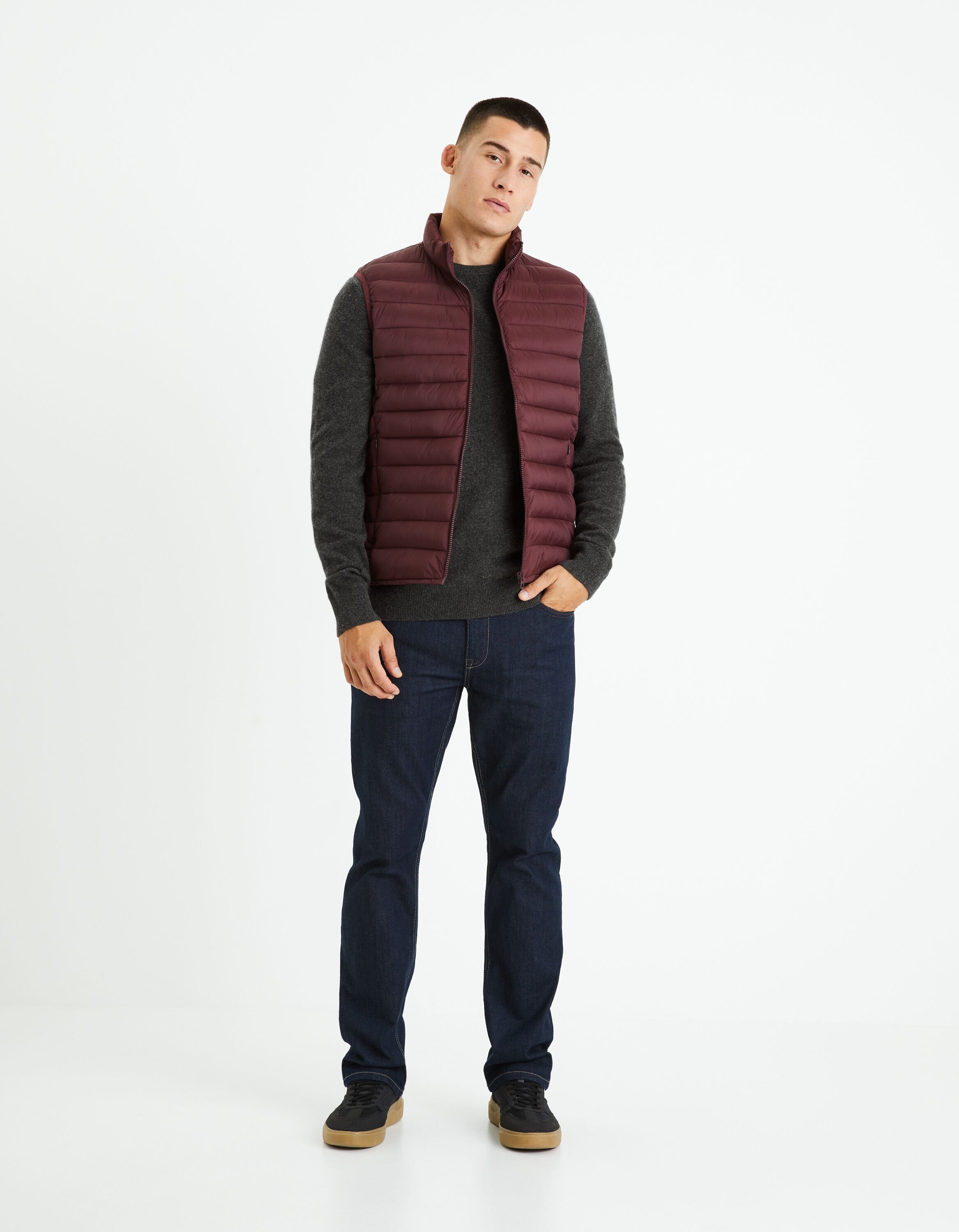 Light Sleeveless Down Jacket_FULOCK_BURGUNDY_03