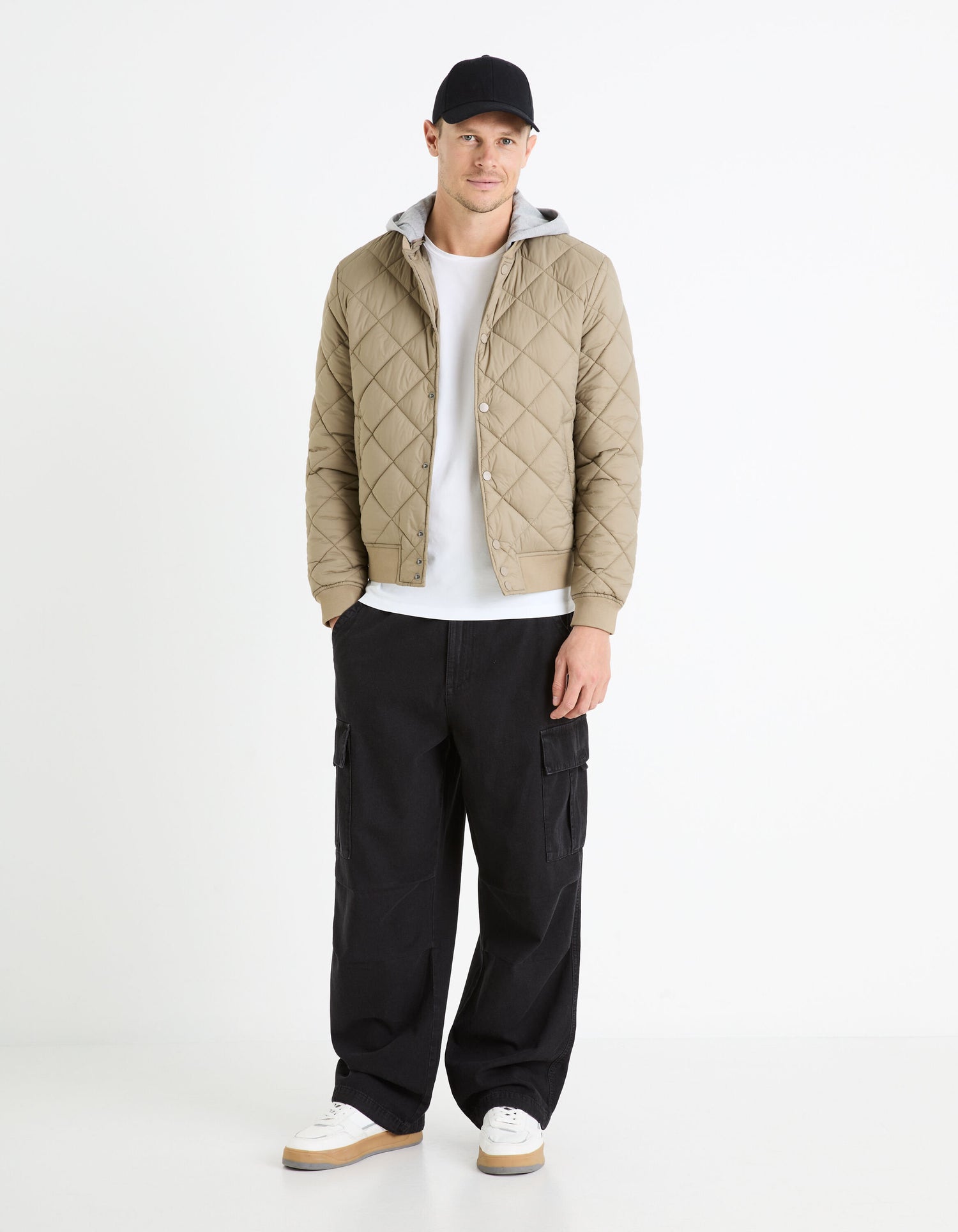 Hooded Bomber Jacket_FUQUILTED_BEIGE_03