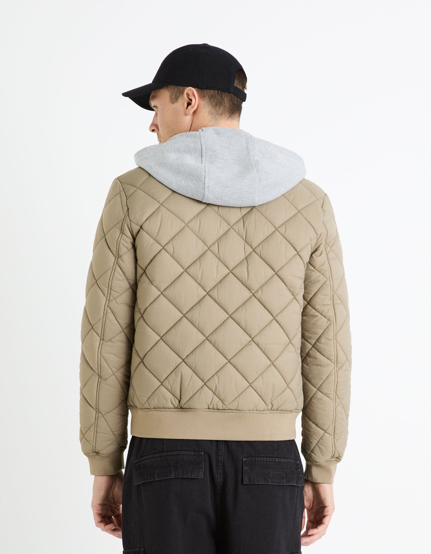Hooded Bomber Jacket_FUQUILTED_BEIGE_04