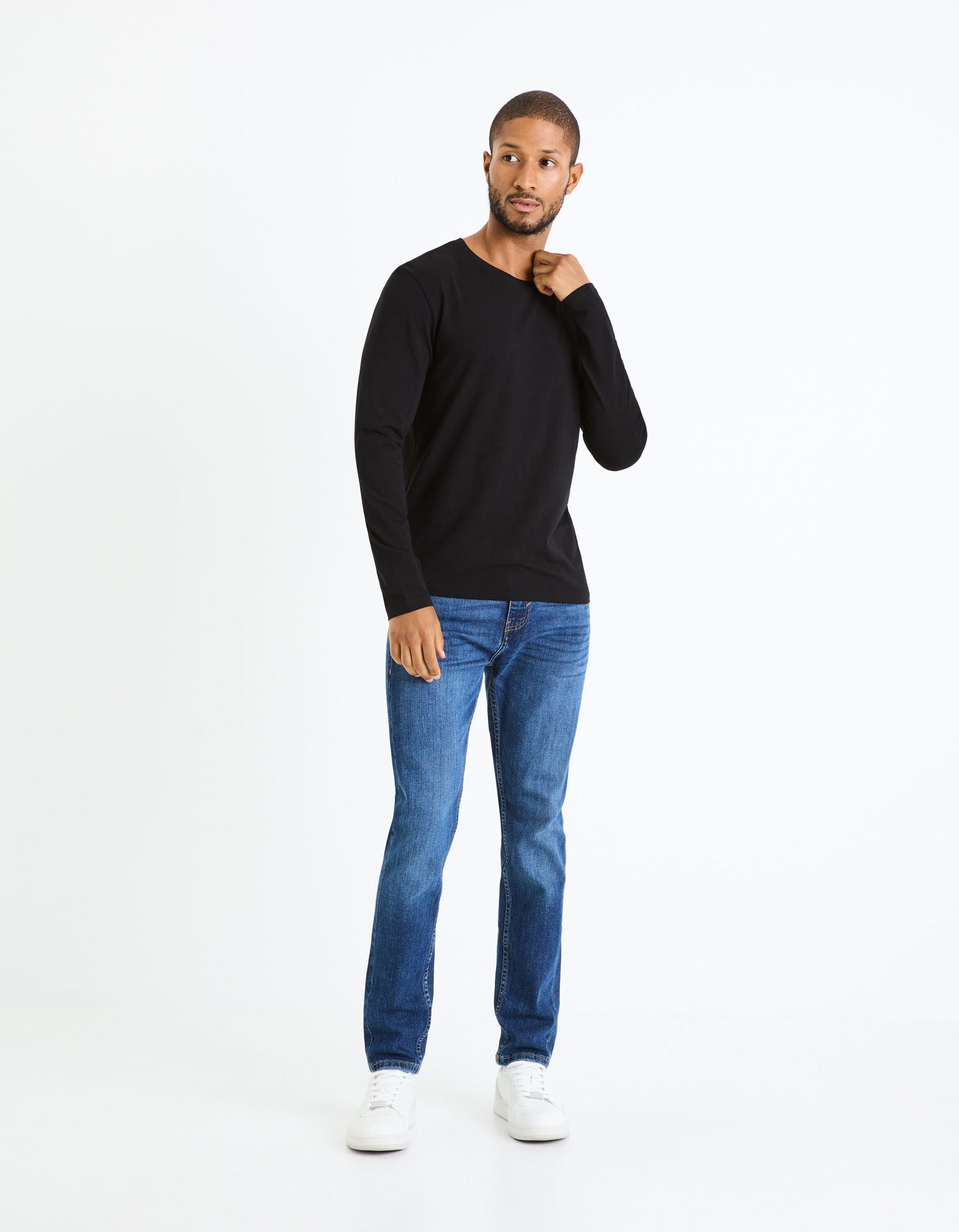 Long Sleeved Round Neck Slim Stretch Cotton T-Shirt_GEUNIML_NOIR_02