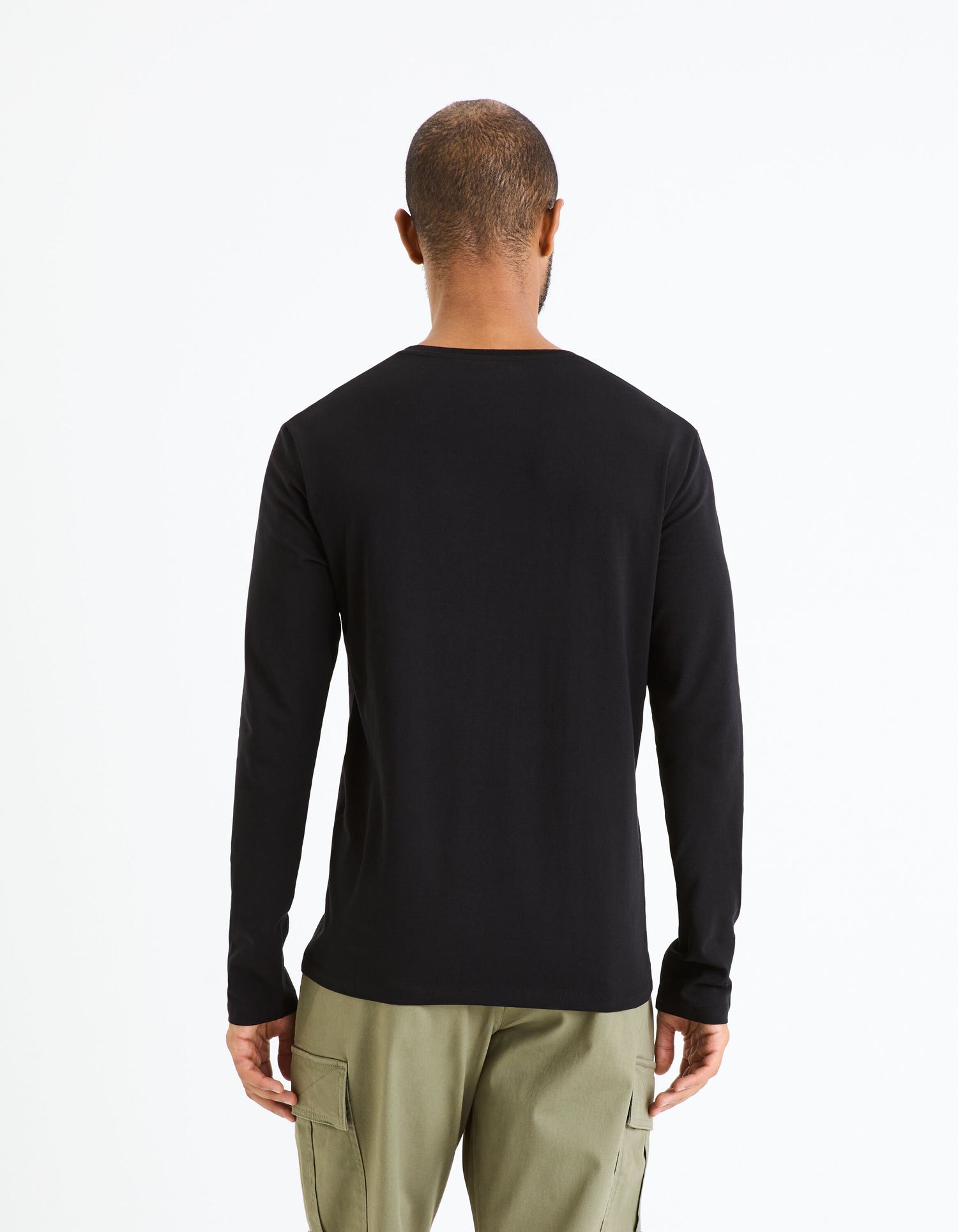 Long Sleeved V Neck Slim Stretch Cotton T-Shirt_GEUNIVML_NOIR_04