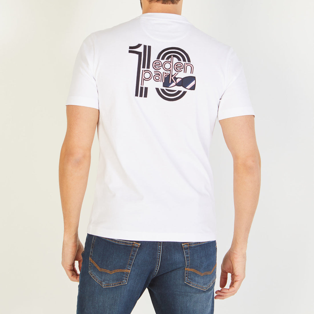 Short-Sleeved White T-Shirt With Embroidered No.10 Eden Park