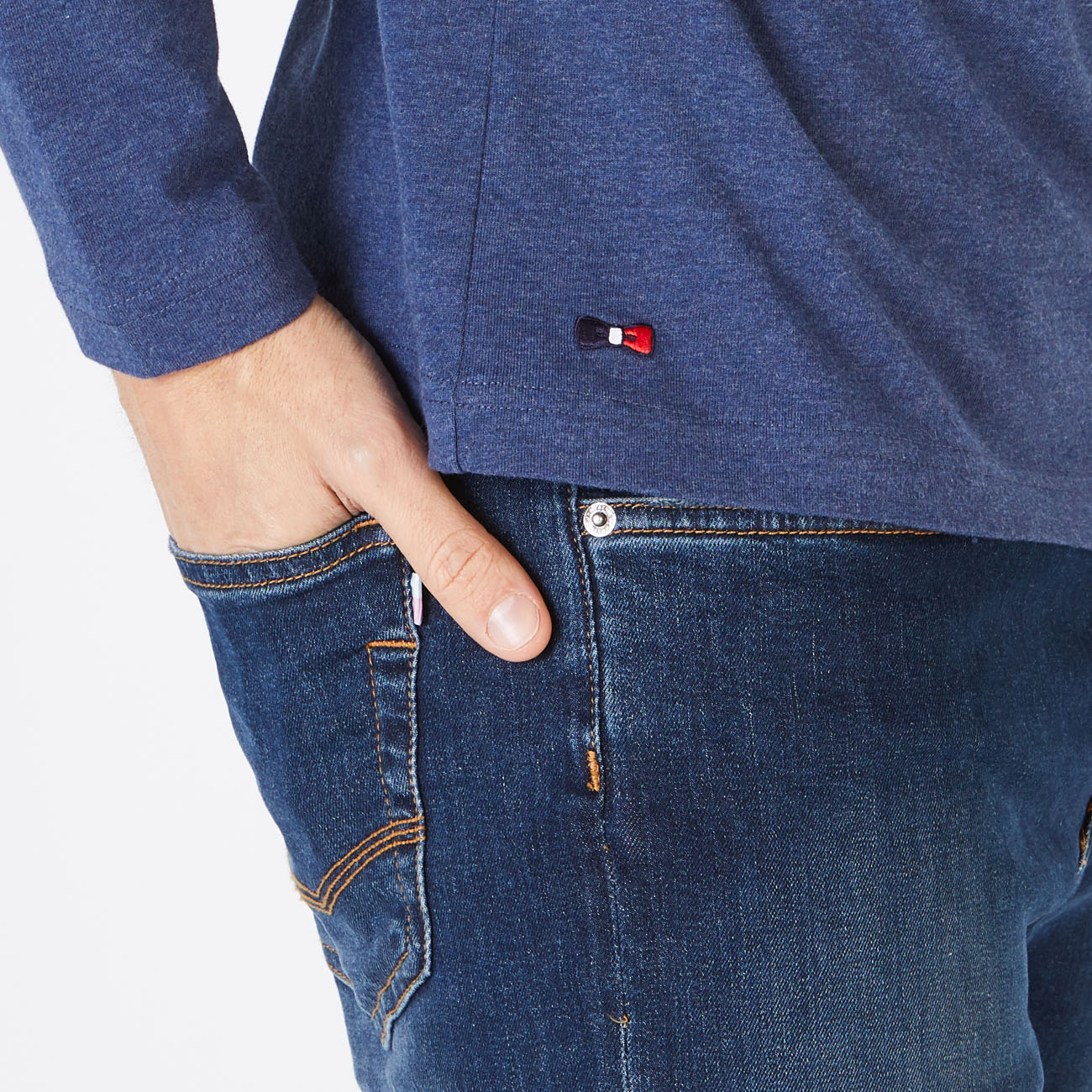 Navy Long-Sleeved T-Shirt With Embroidered French Flair Pattern Eden Park