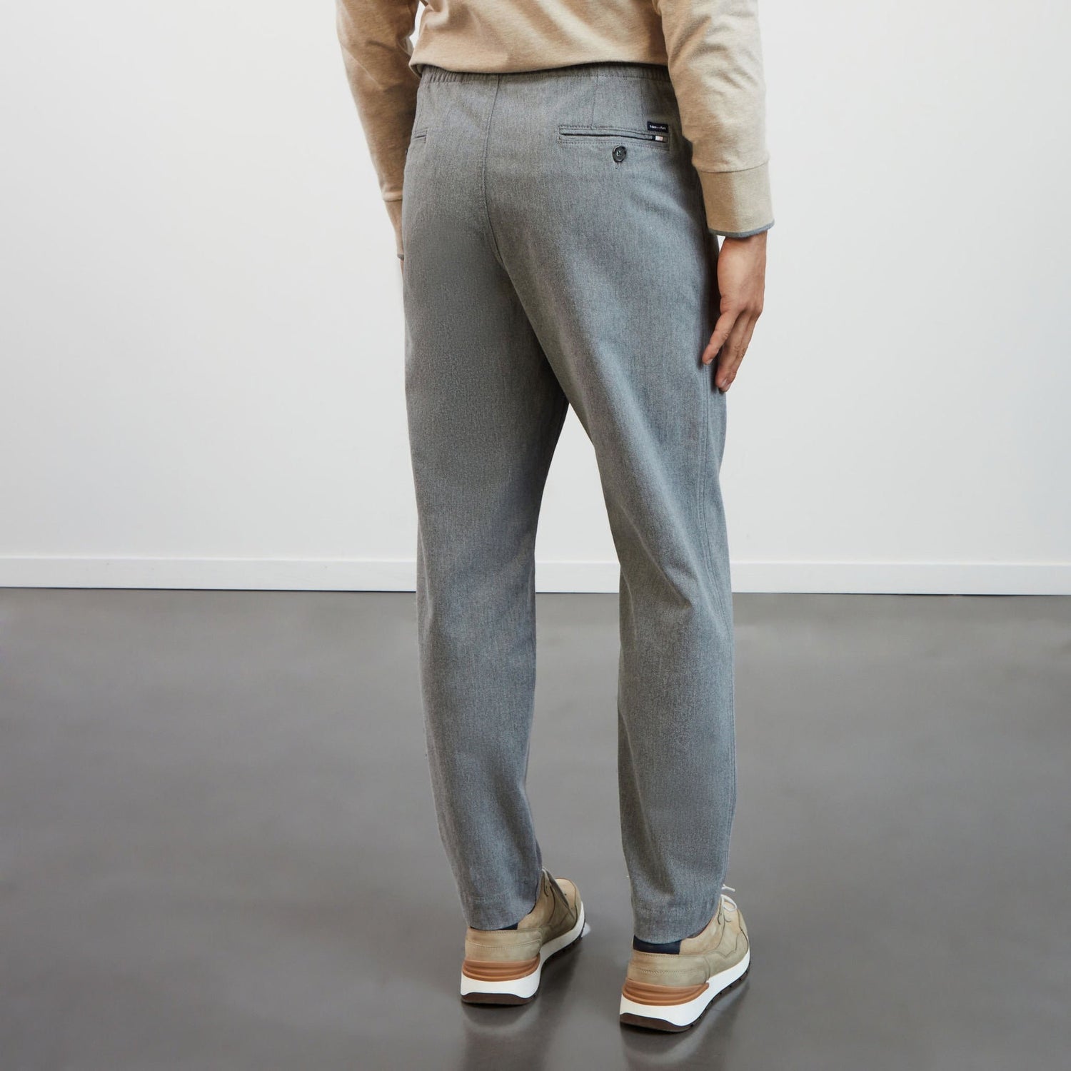 Grey Chinos With Elasticated Waist_H23BASPA0004_GRM_04