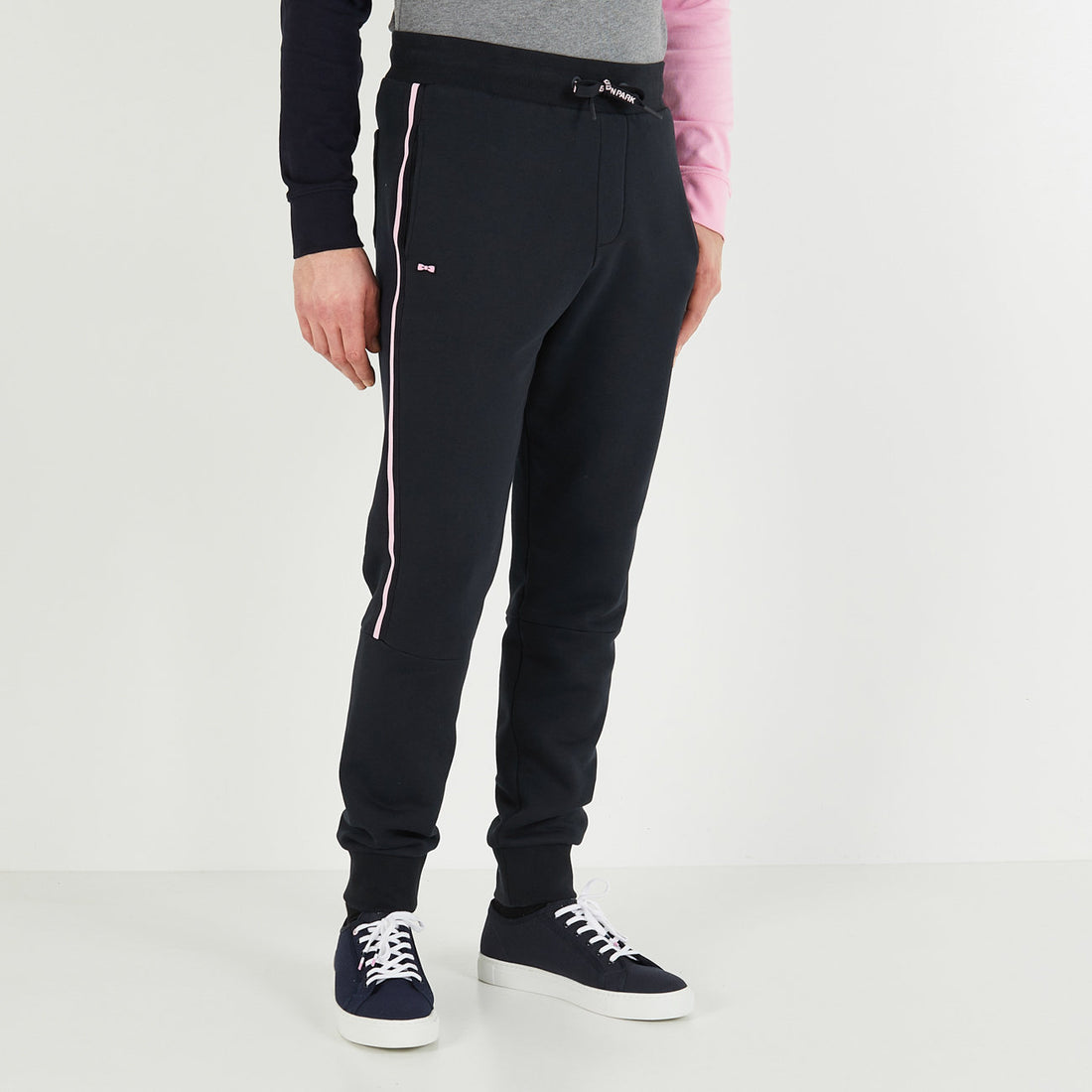 Dark Blue Jogging Bottoms With Contrasting Lateral Stripes_H23MAIJO0006_BLF_01