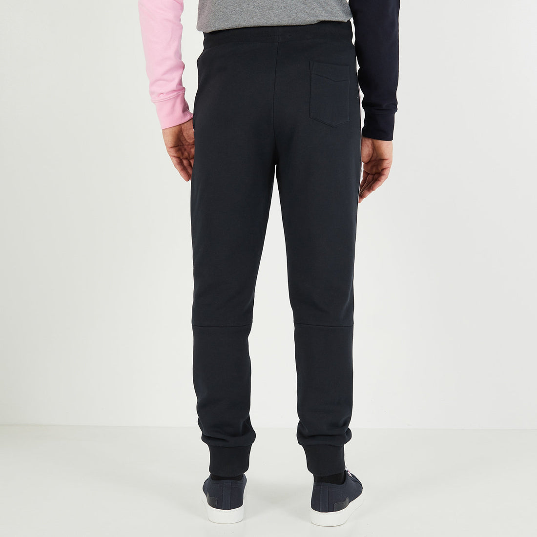 Dark Blue Jogging Bottoms With Contrasting Lateral Stripes_H23MAIJO0006_BLF_02