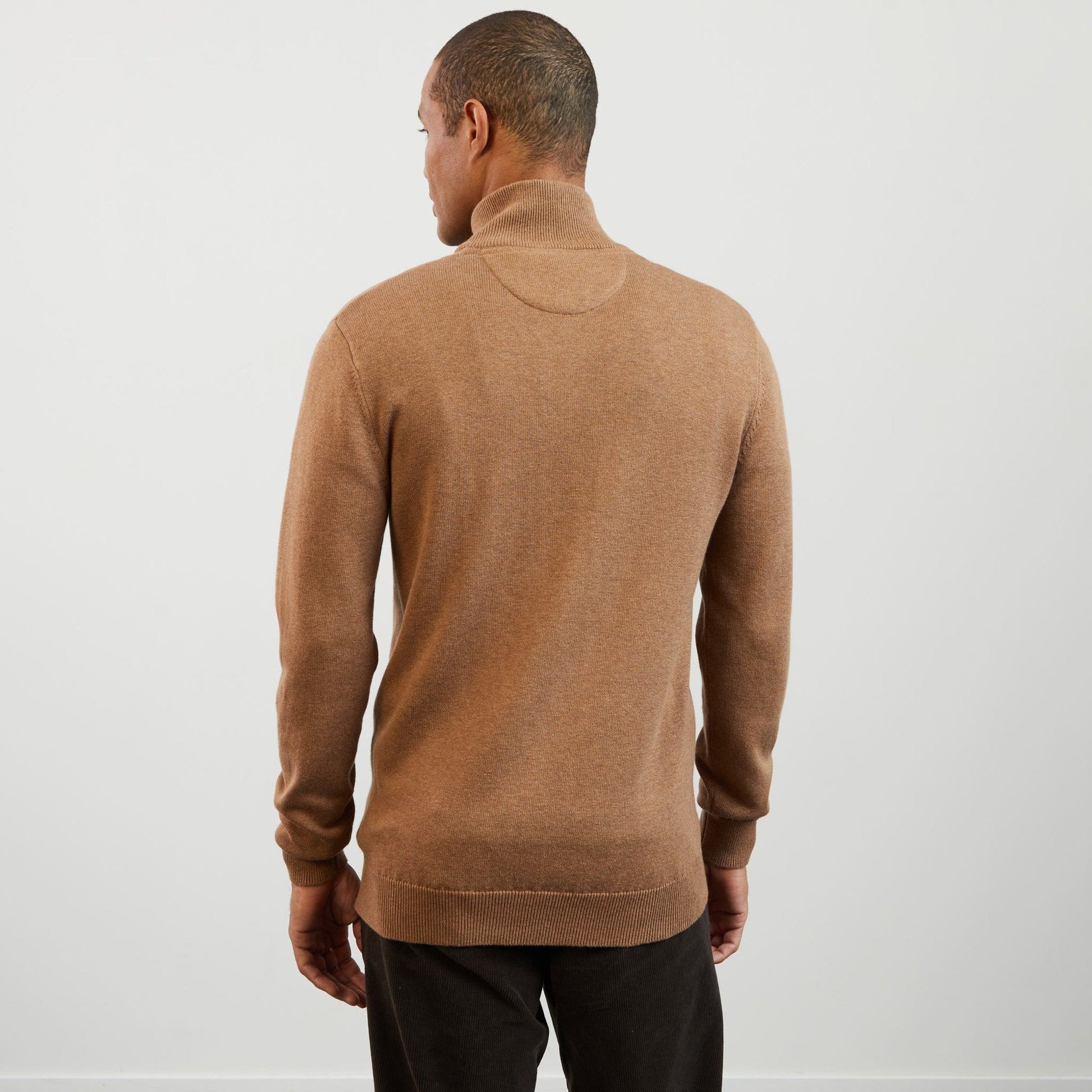 Brown Zip-Neck Jumper_H23MAIPU0002_MAM5_04