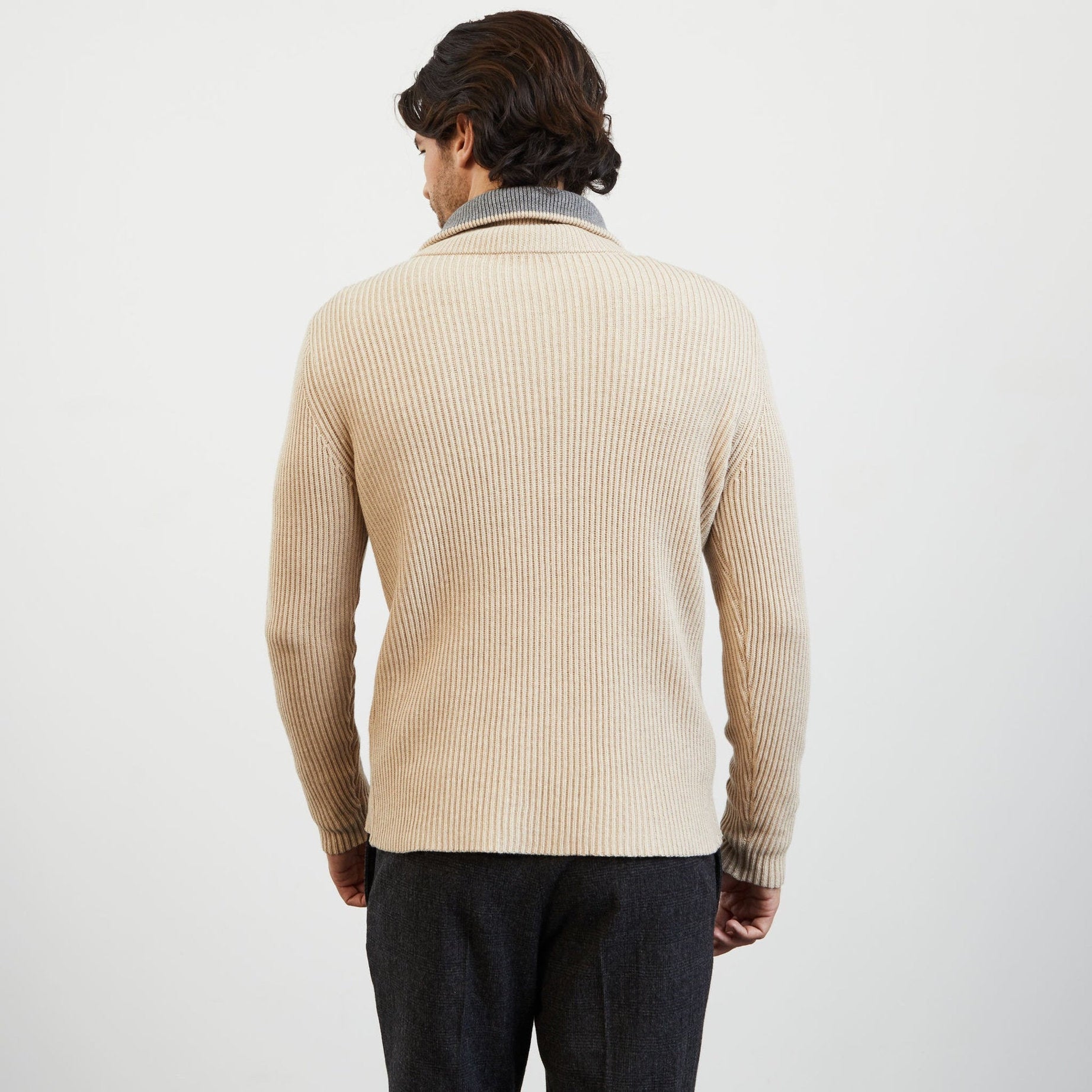 Beige Zip-Neck Jumper In Ribbed Knit_H23MAIPU0022_BEC13_04