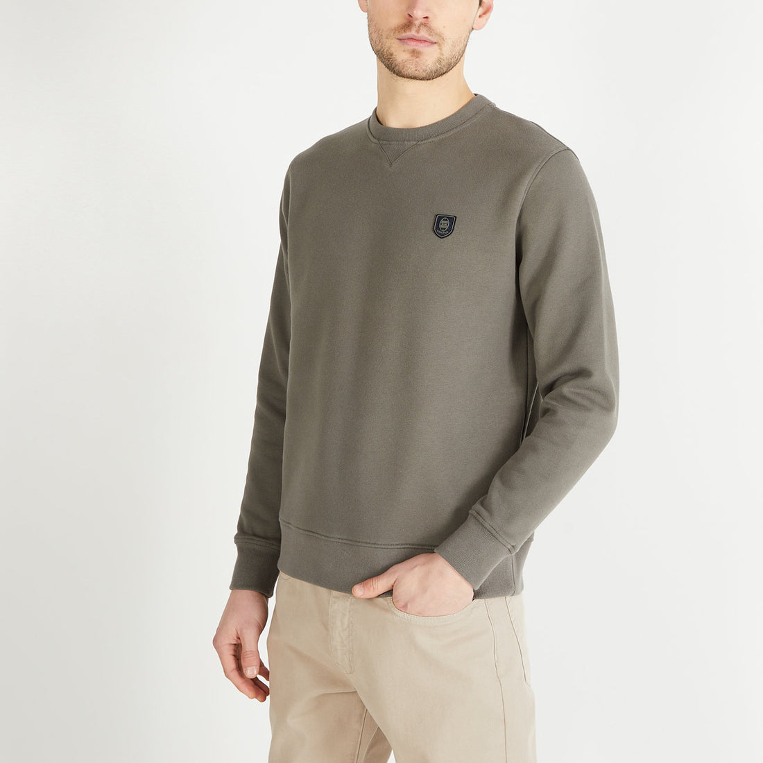 Plain Khaki Round-Neck Sweatshirt_H23MAISW0015_GRM18_01