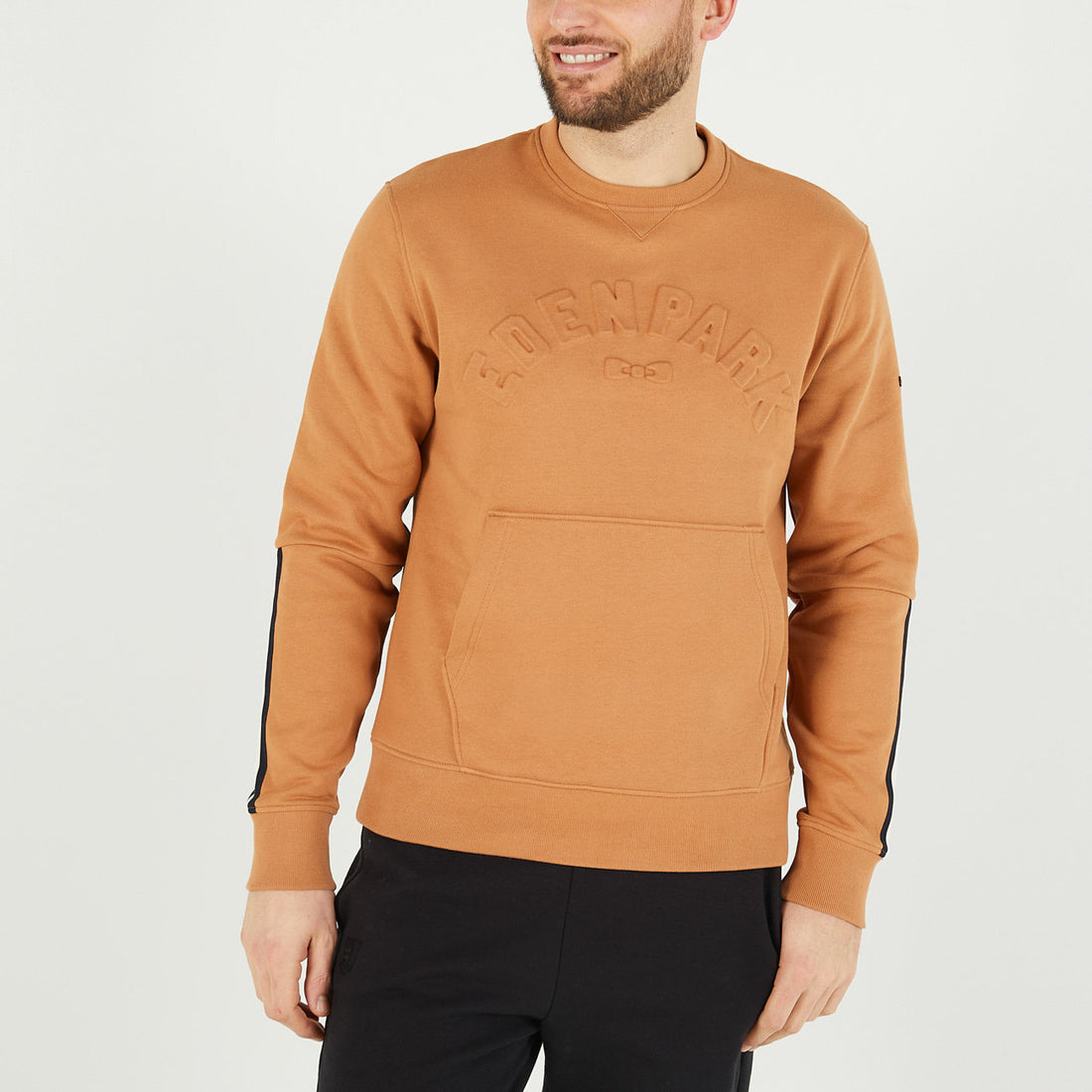 Brown Sweatshirt With Debossed Eden Park Inscription_H23MAISW0032_MAM5_01