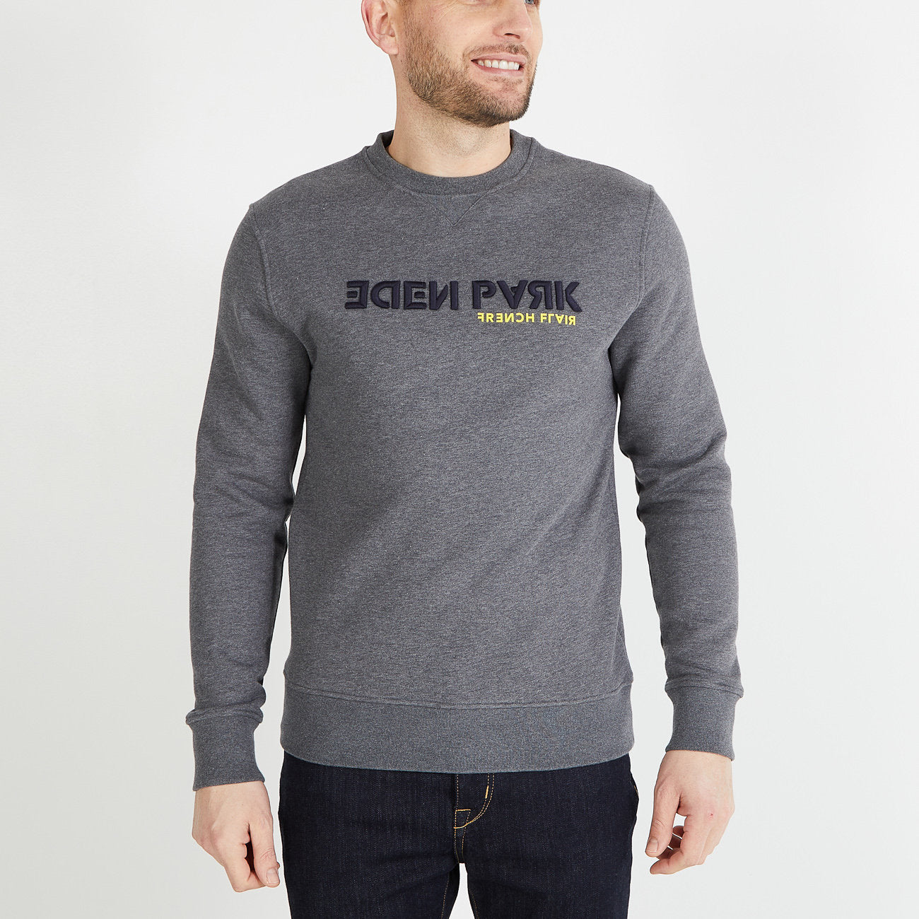 Grey Round-Neck Sweatshirt_H23MAISW0042_GRF_01