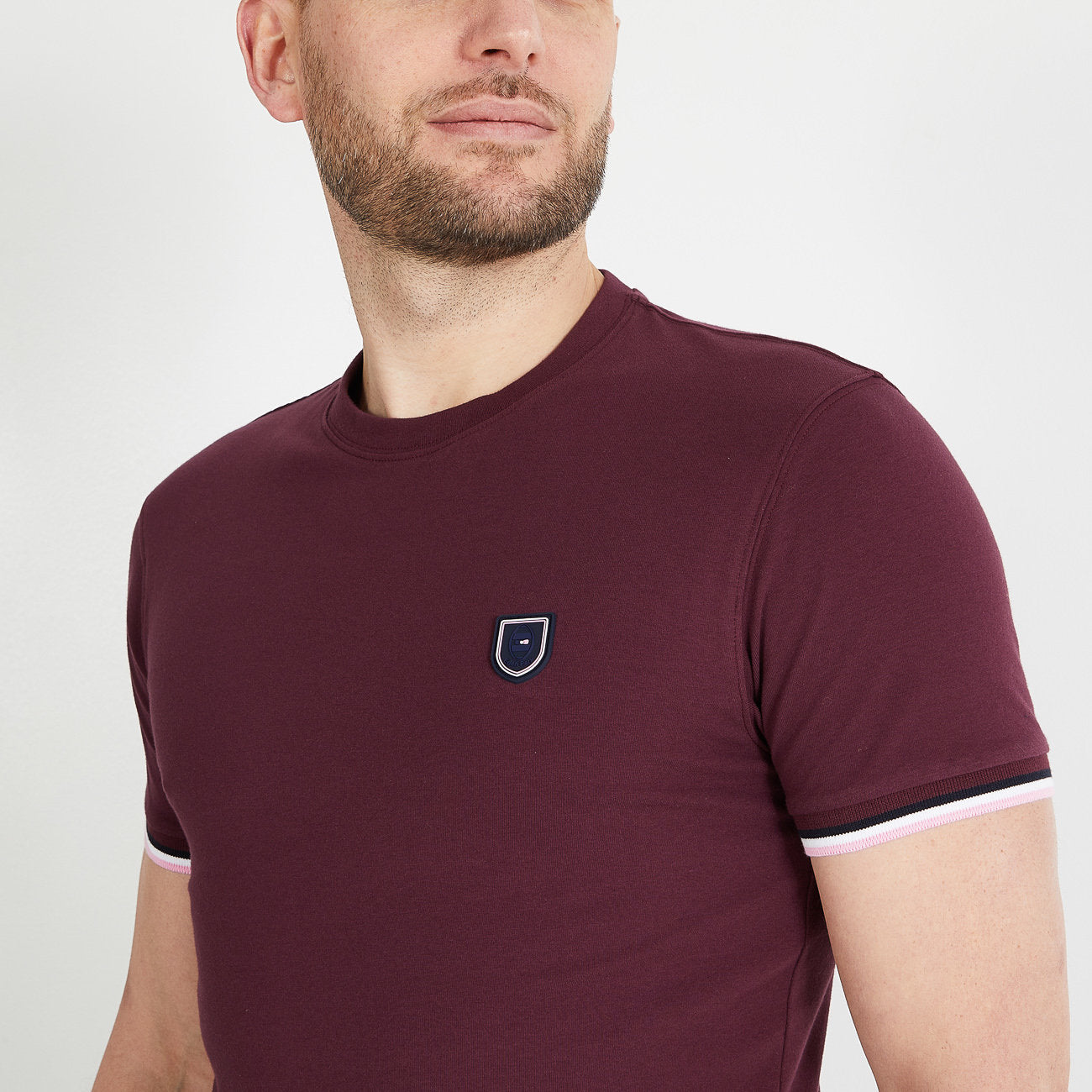 Burgundy Slim Fit T Shirt With Tricolour Trim_H23MAITC0001_BXF_03