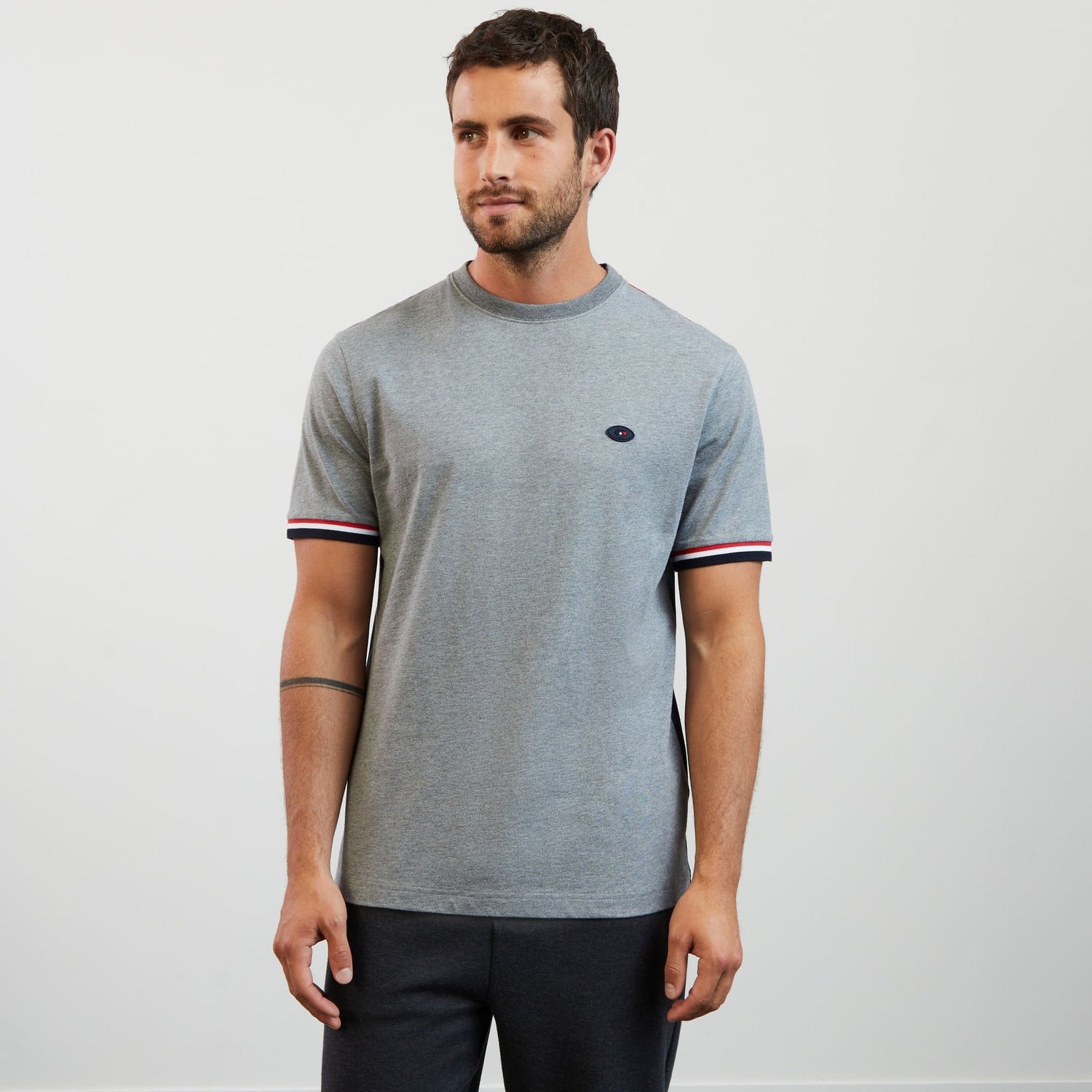 Grey T-Shirt With Colourblock Back_H23MAITC0014_GRM_03
