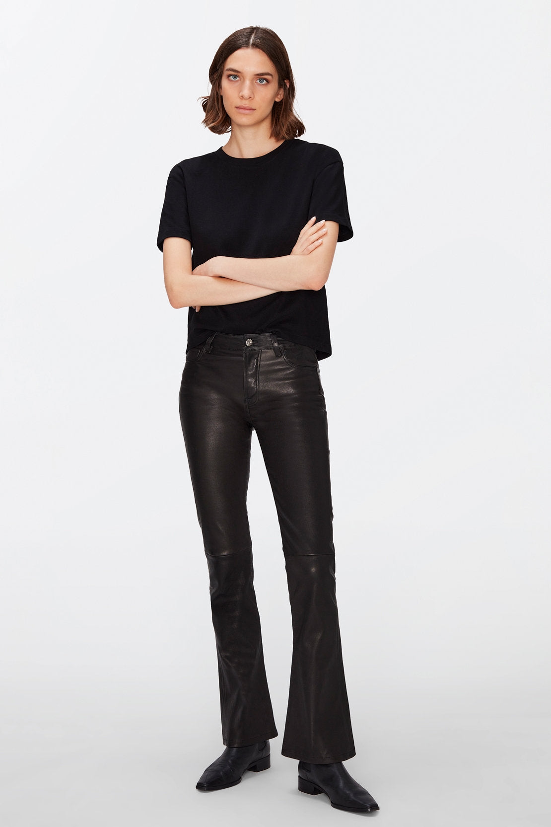 Bootcut Tailorless Leather Black_JSBT5430BK_BK_01