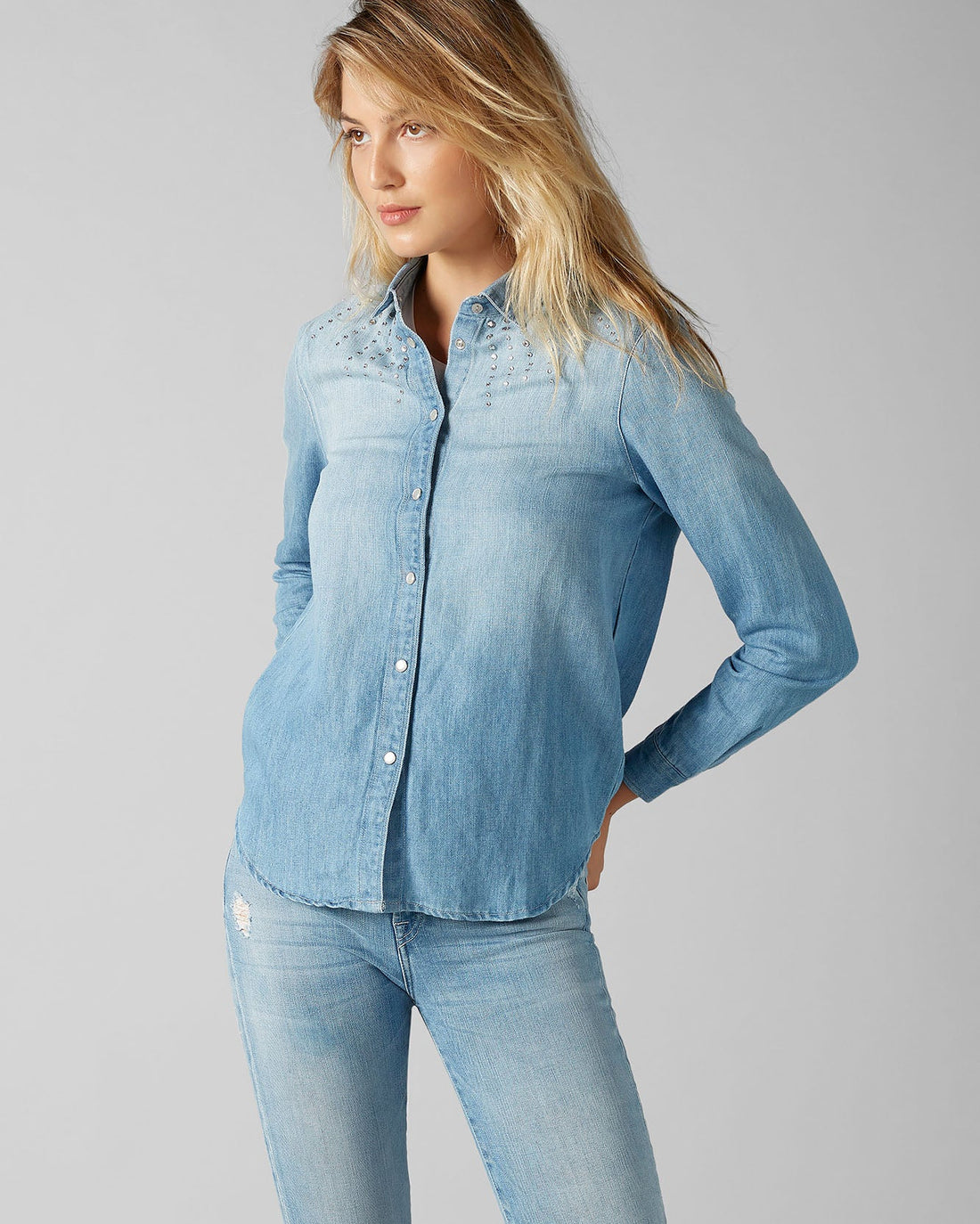 Light Blue Shirt Atwater 7 For All Mankind