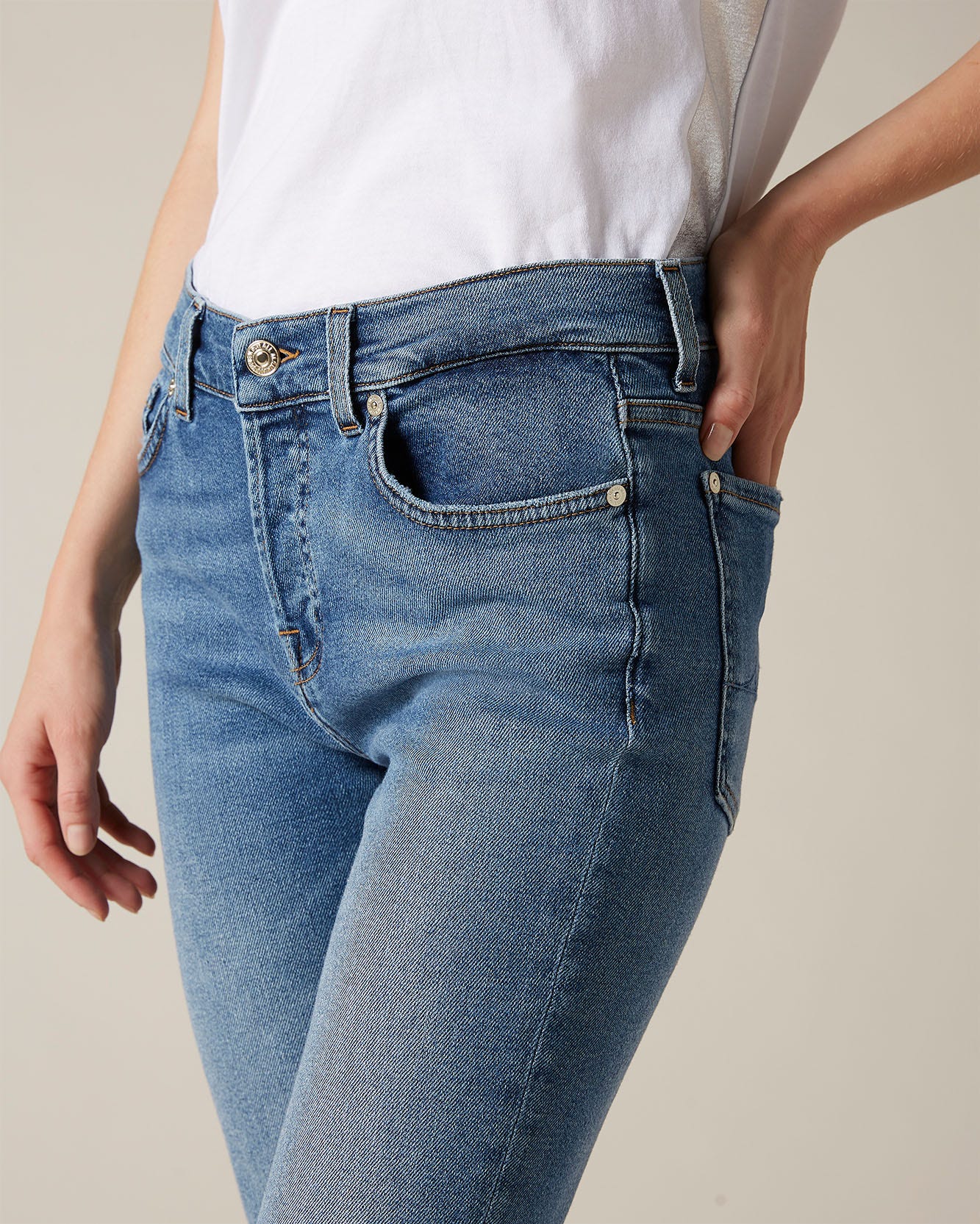 Middle Blue ASHER Luxe Vintage Capitola 7 For All Mankind