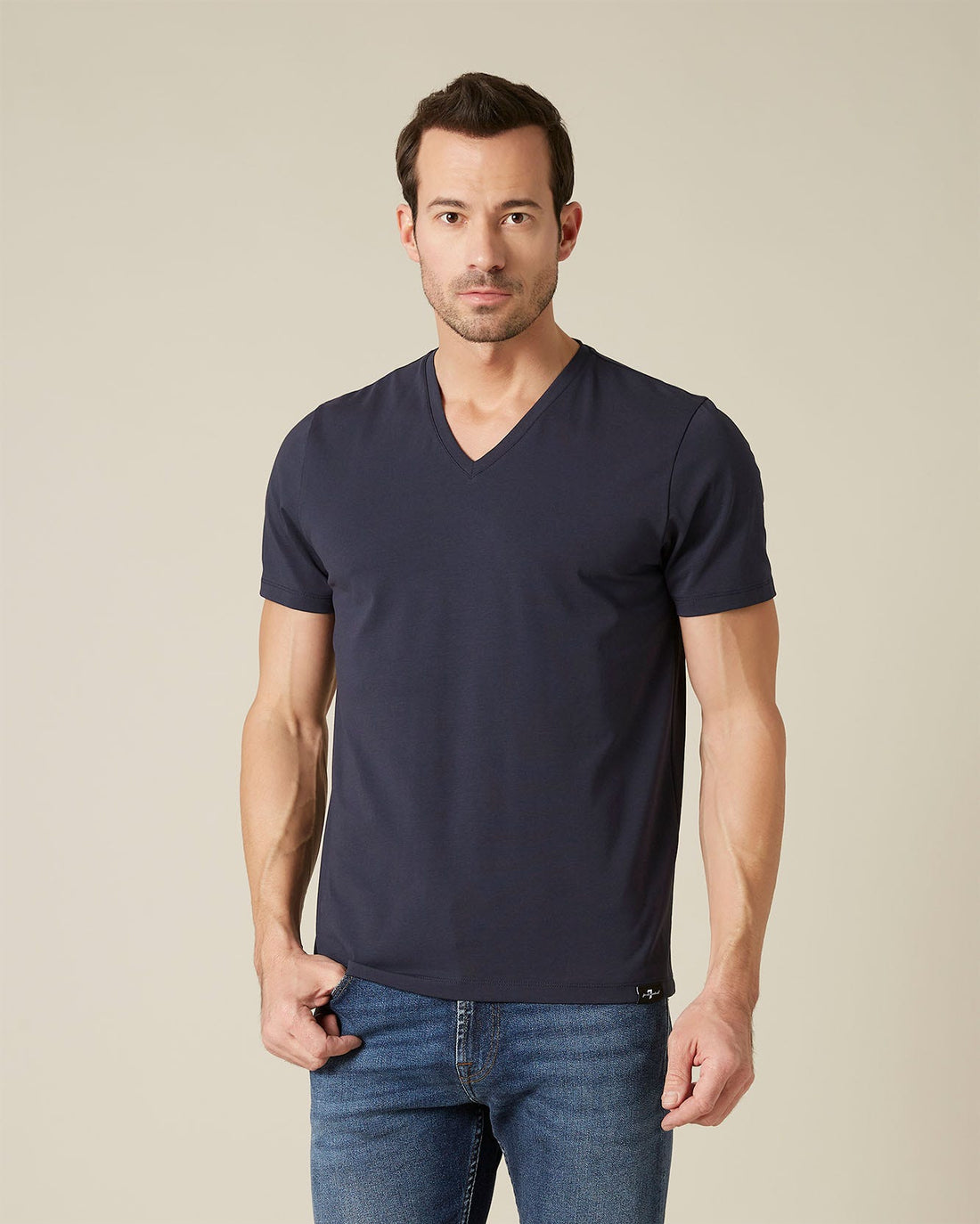 T-SHIRT أزرق غامق V-NECK Luxe Performance Navy