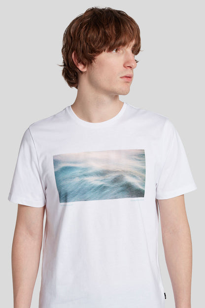 Photographic Tee Wave White_JSLM332PWA_WA_03