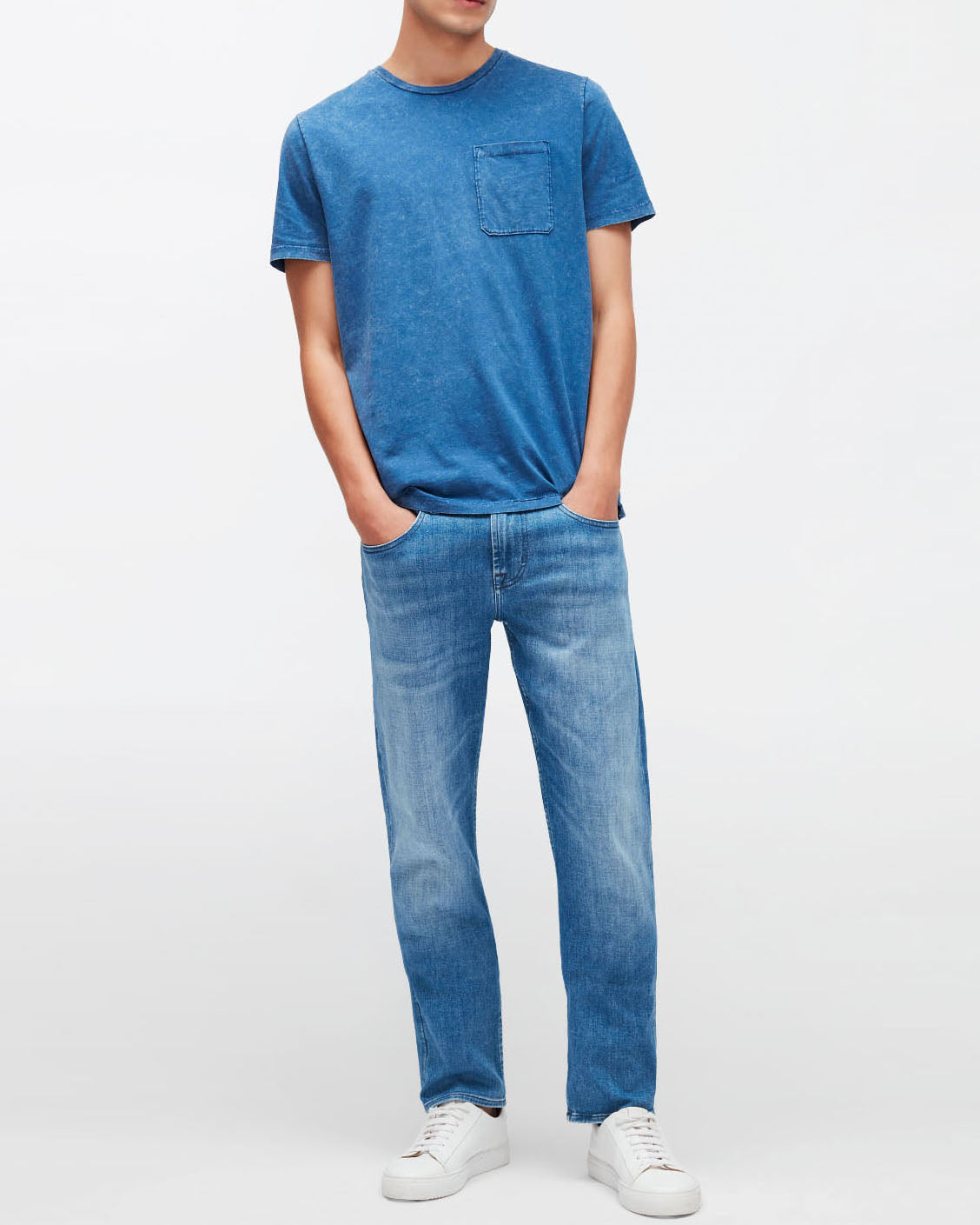 Light Blue Slimmy Tapered Special Edition Stretch Tek Move Me 7 For All Mankind