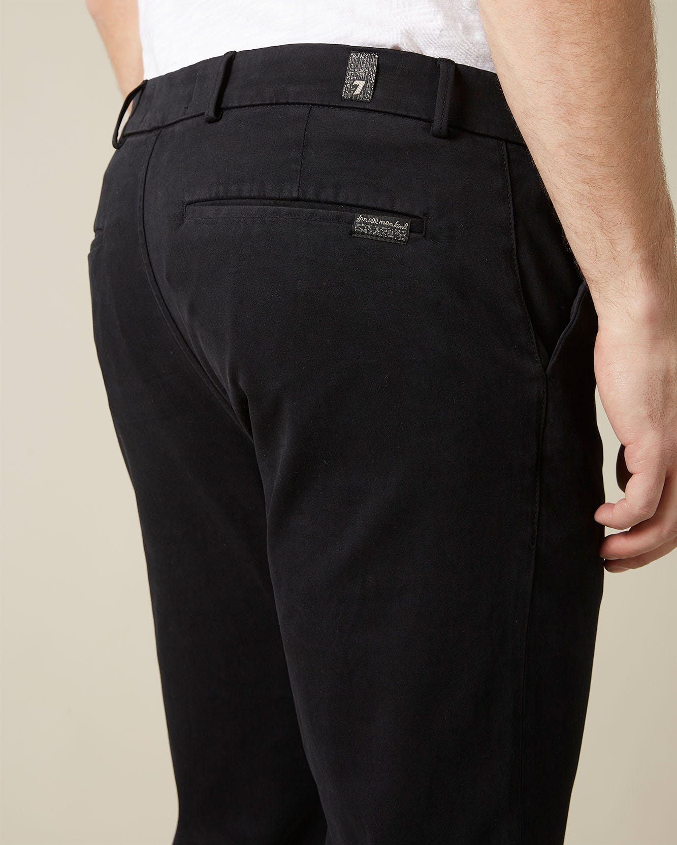 Black SLIMMY CHINO Luxe Performance Sateen Black 7 For All Mankind