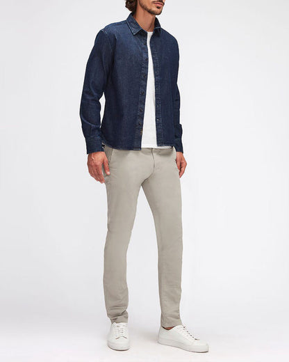 Light Grey Slimmy Chino Tap. Weightless Colors Dusty Stone 7 For All Mankind