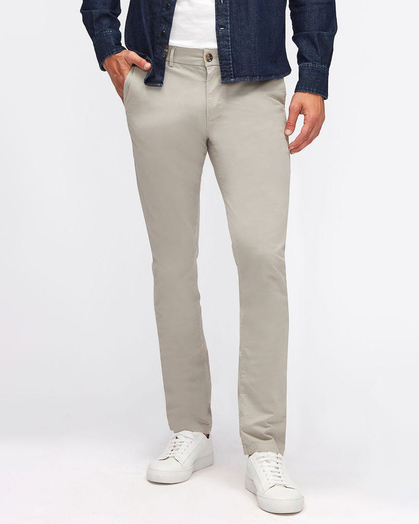 Light Grey Slimmy Chino Tap. Weightless Colors Dusty Stone 7 For All Mankind