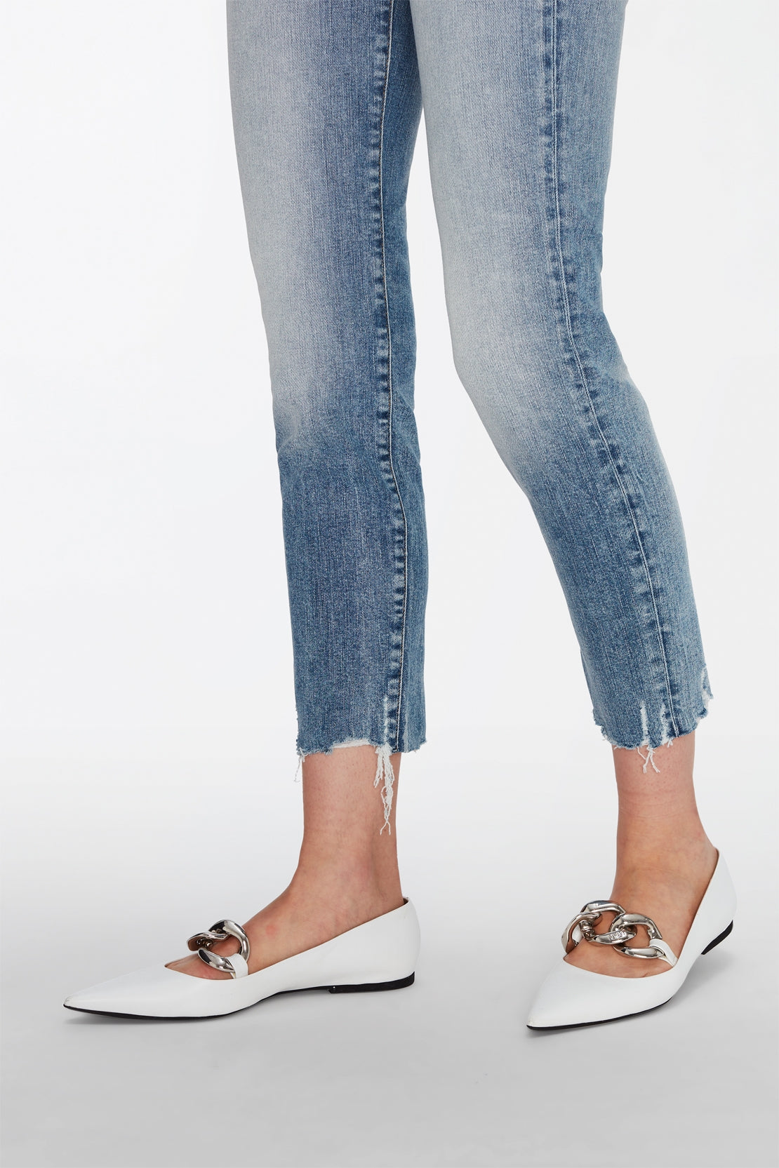 Roxanne Ankle Decade With Distressed Hem