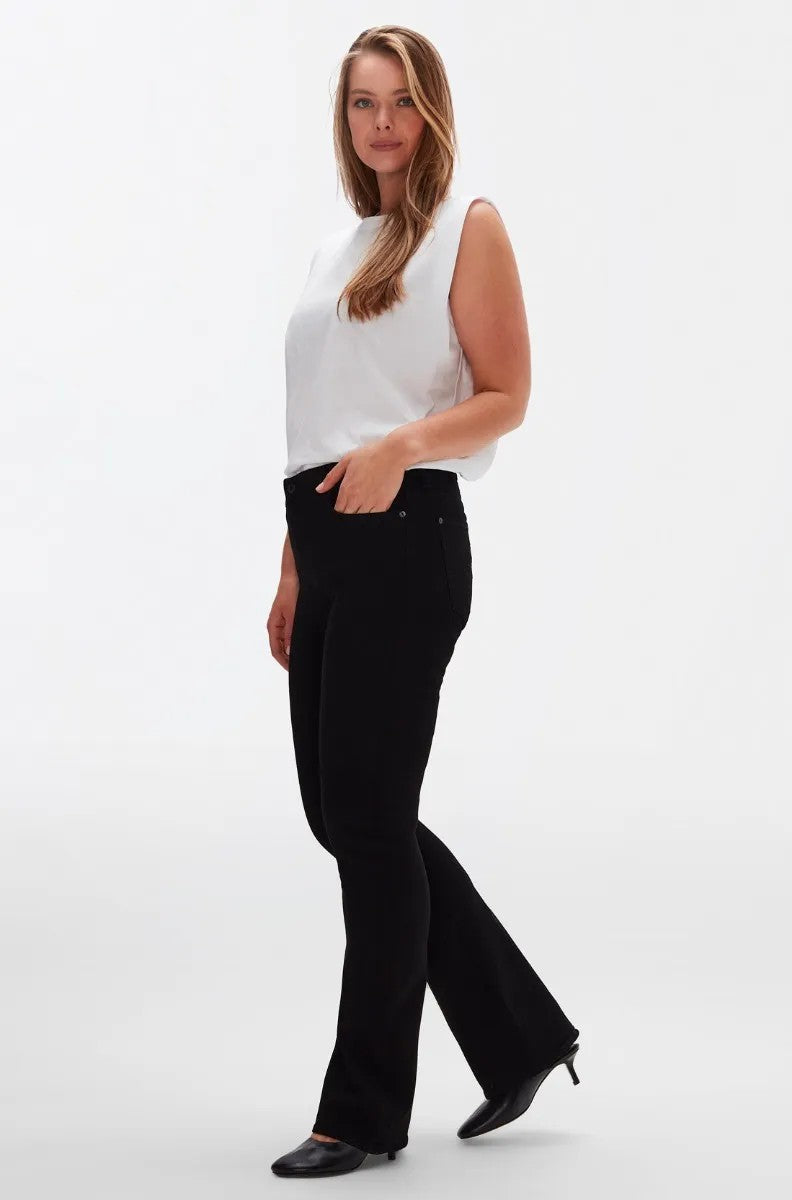Bootcut Bair Eco Rinsed Black 7 For All Mankind