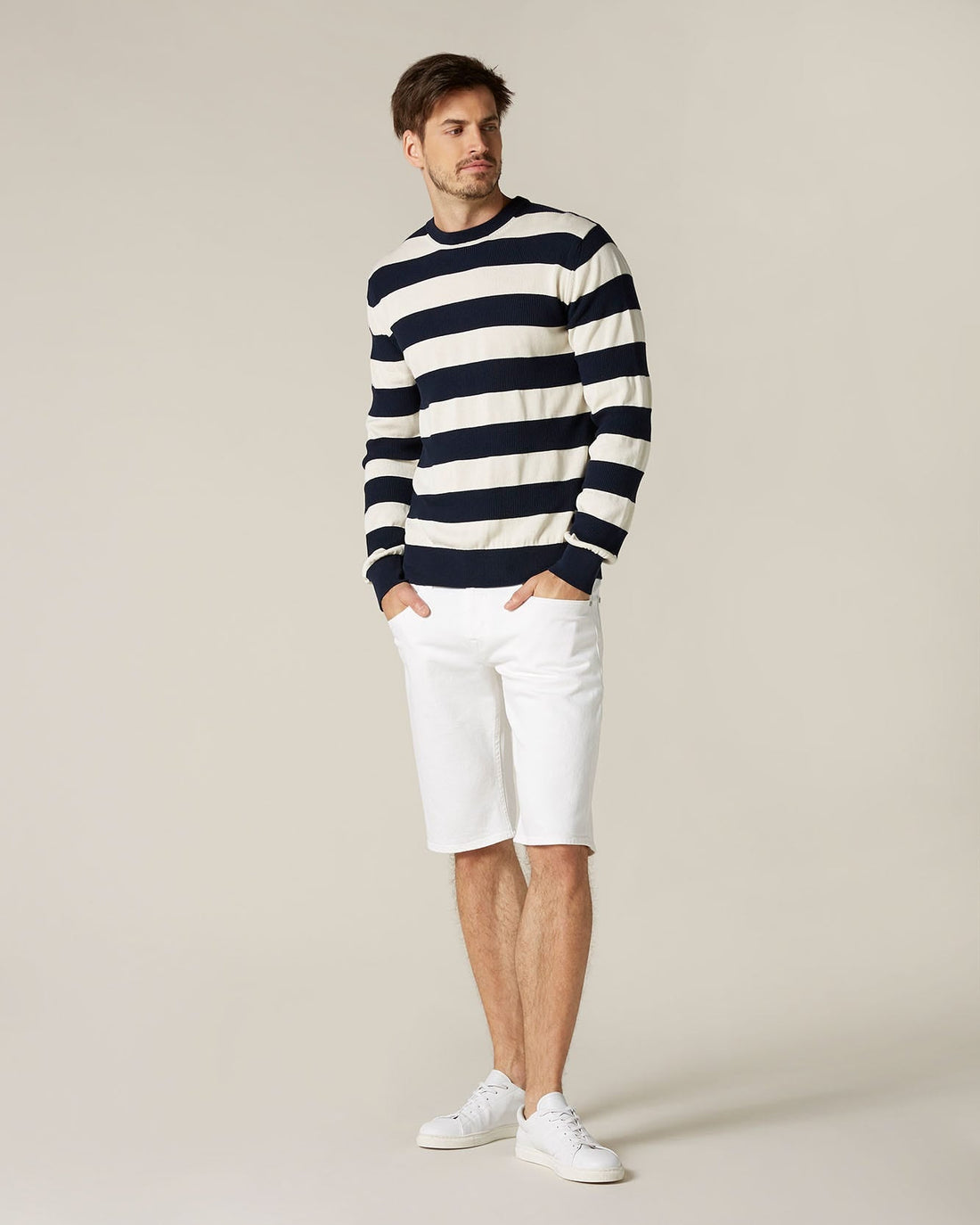 White Regular Short Peaceful White 7 For All Mankind