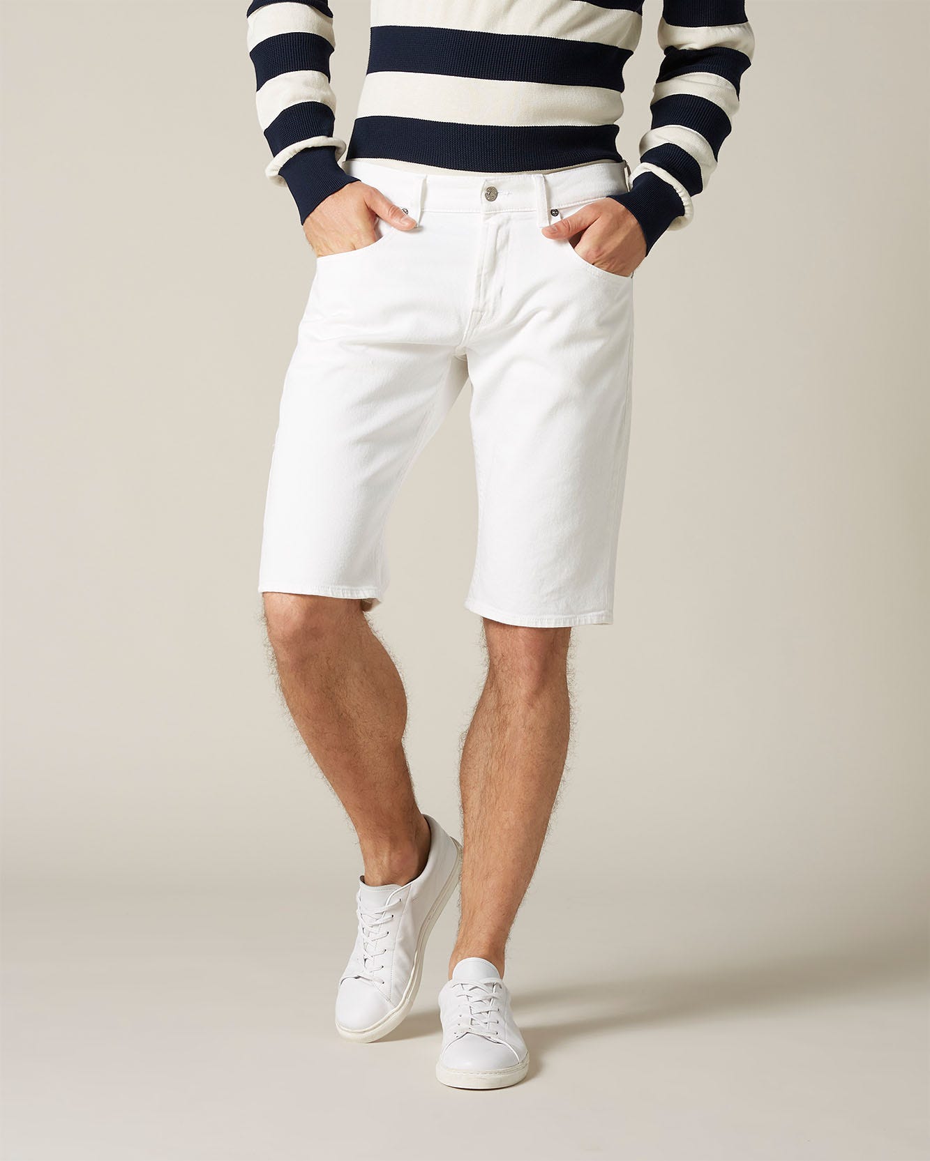 White Regular Short Peaceful White 7 For All Mankind