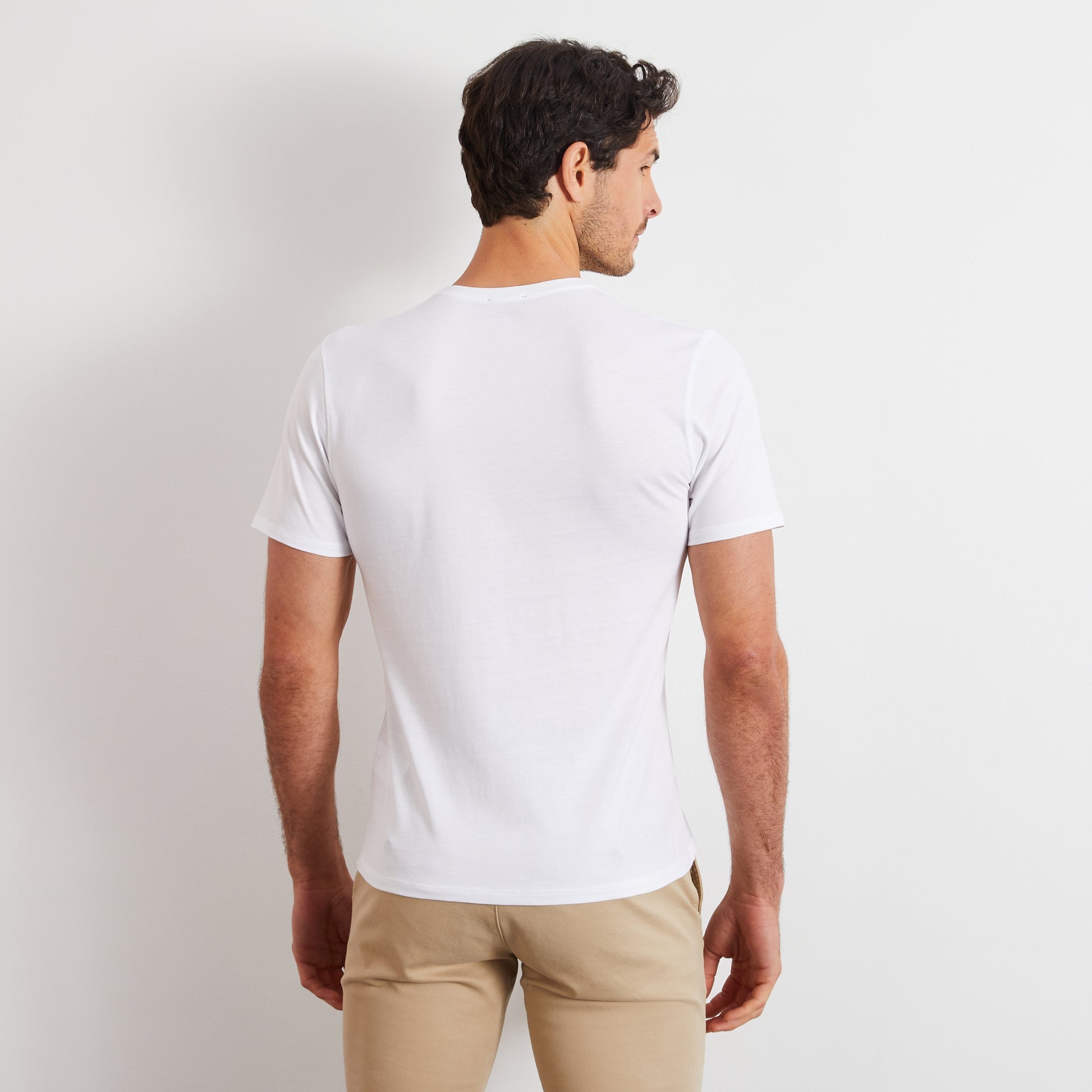 V-Neck White Light Pima Cotton T-Shirt_PPKNITCE0008_BC_04