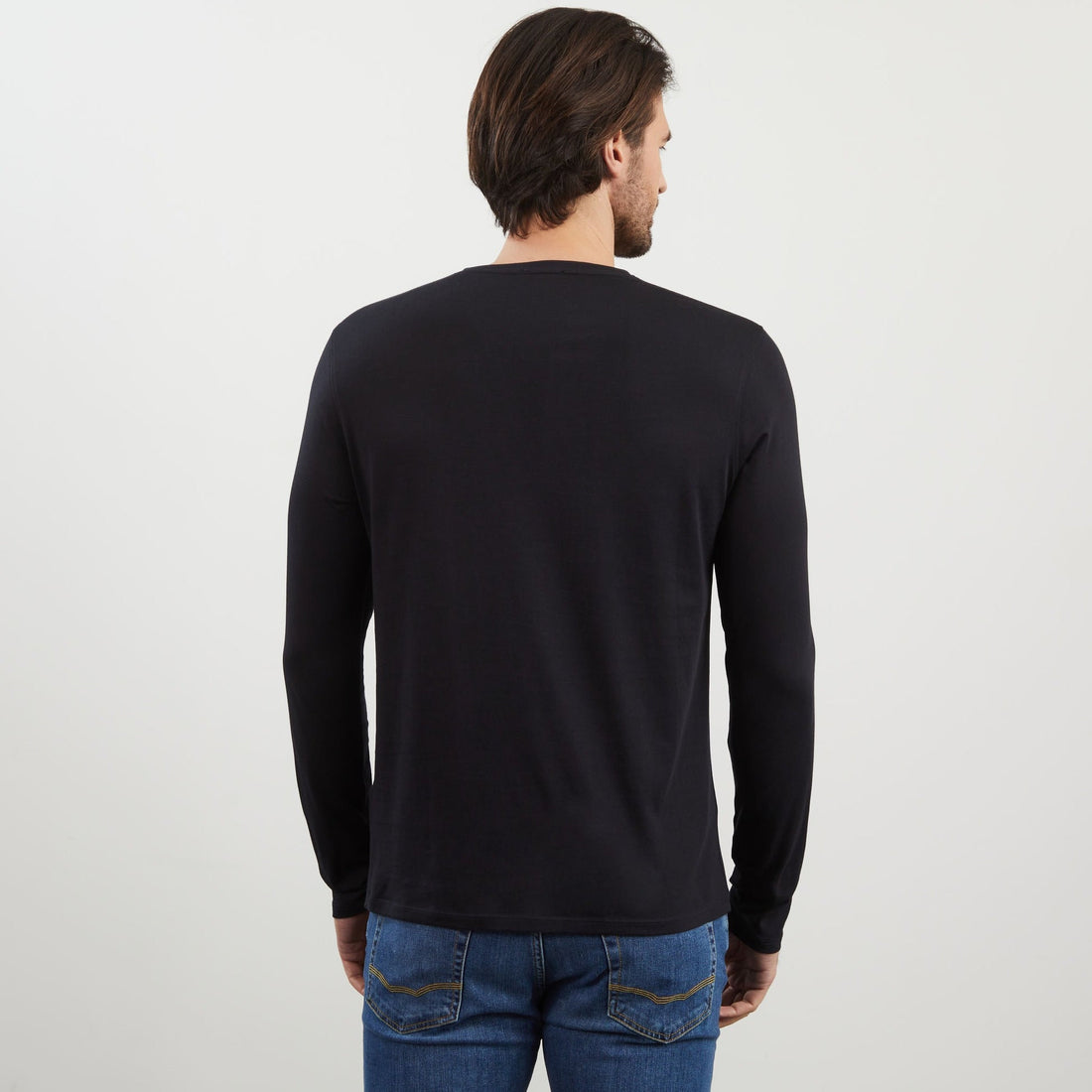 Long Sleeved Black V Neck T-Shirt_PPKNITLE0008_NO_02
