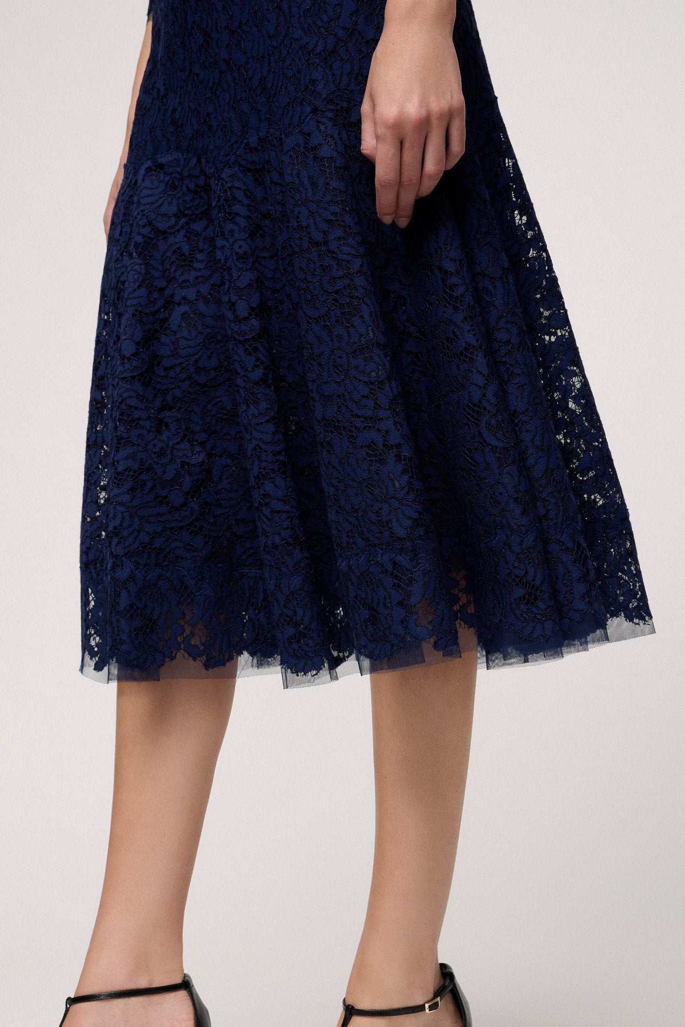 Profumeria Lace Dress_PROFUMERIA_1281_04