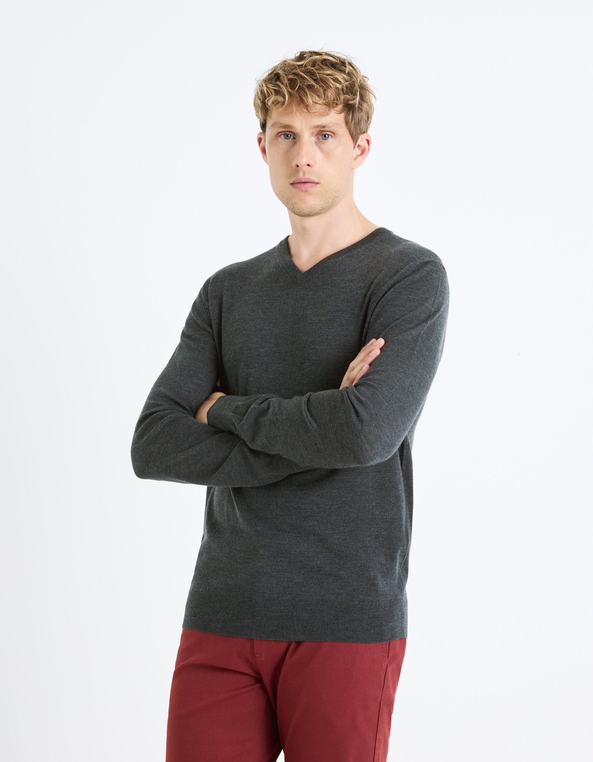 V-Neck Sweater 100% Merino Wool_SEMERIV_ANTHRA MEL_01