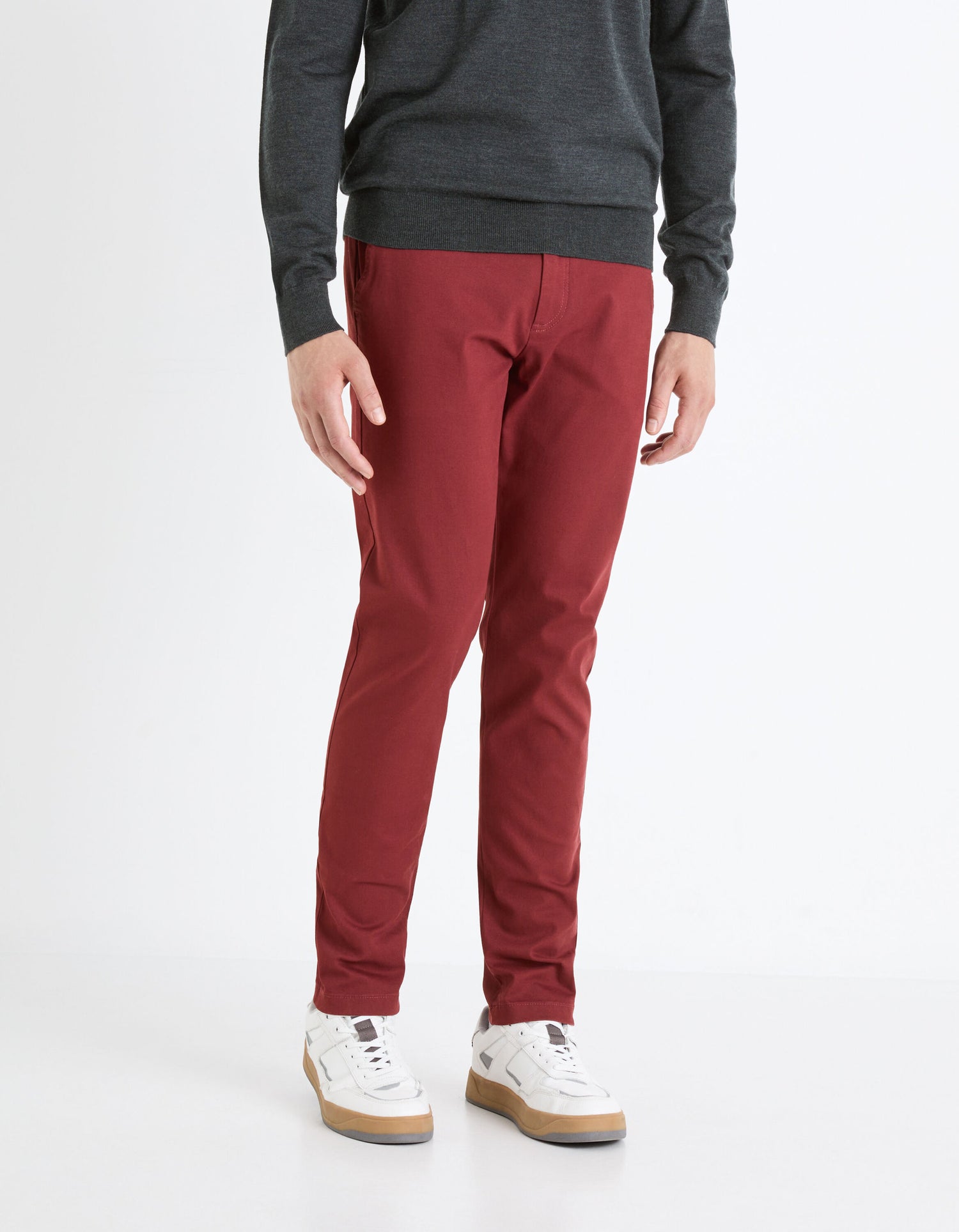 Slim Chino Pants_TOCHARLES_BORDEAUX 02_01