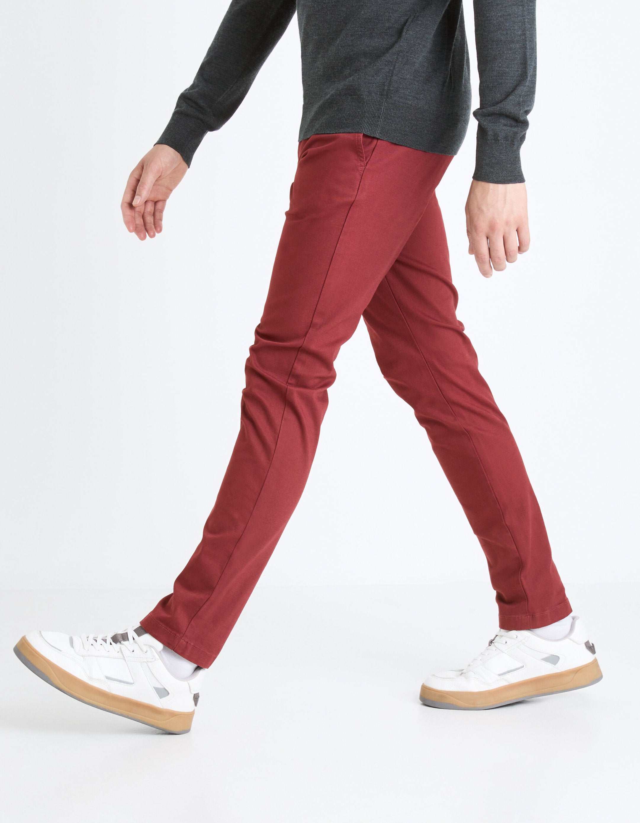 Slim Chino Pants_TOCHARLES_BORDEAUX 02_05