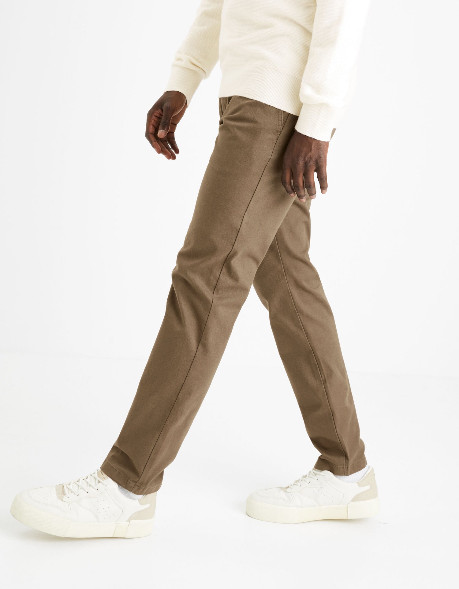 Slim Chino Pants_TOCHARLES_TAUPE_05