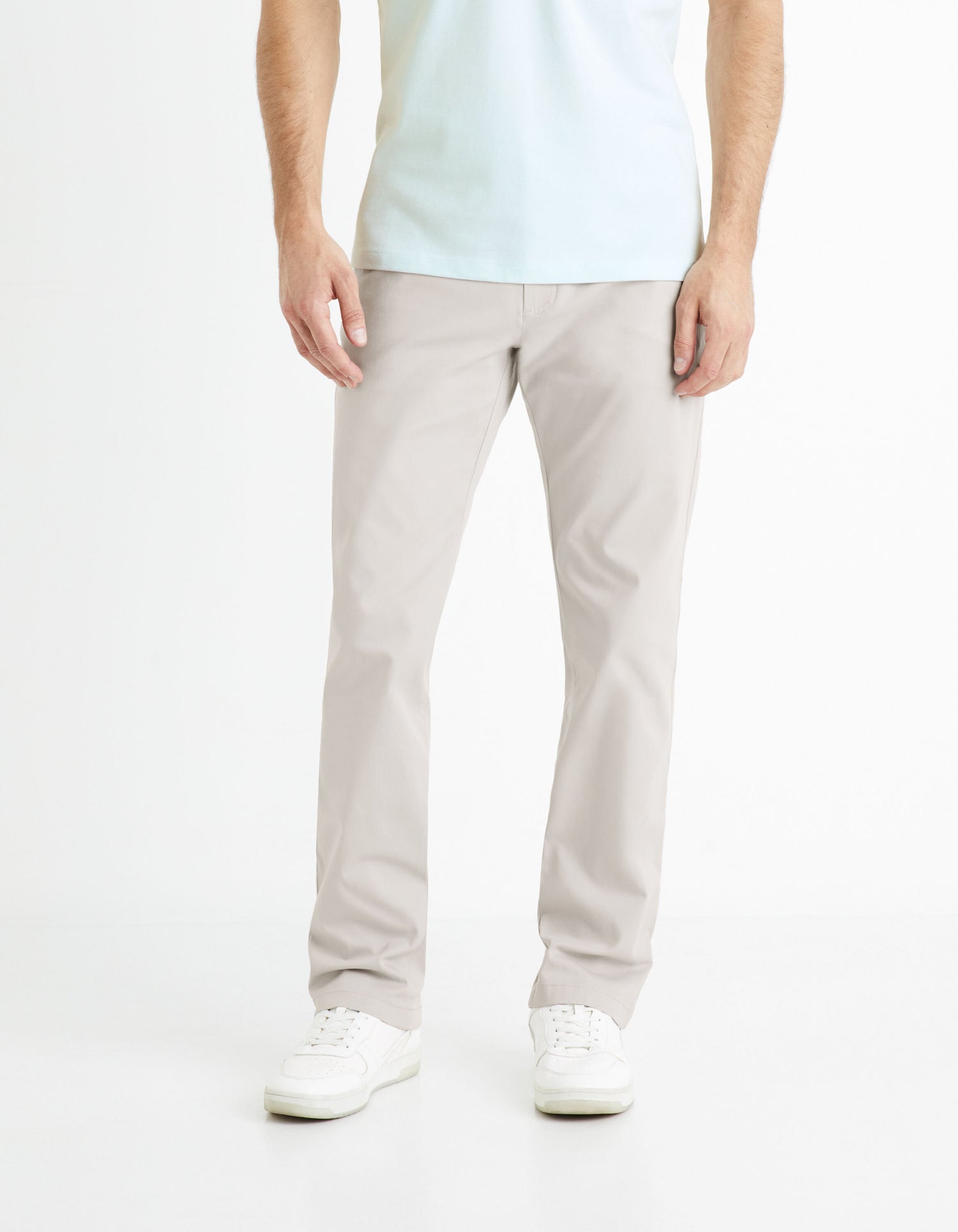 Straight Chino Pants_TOHENRI_LIGHT GREY_01