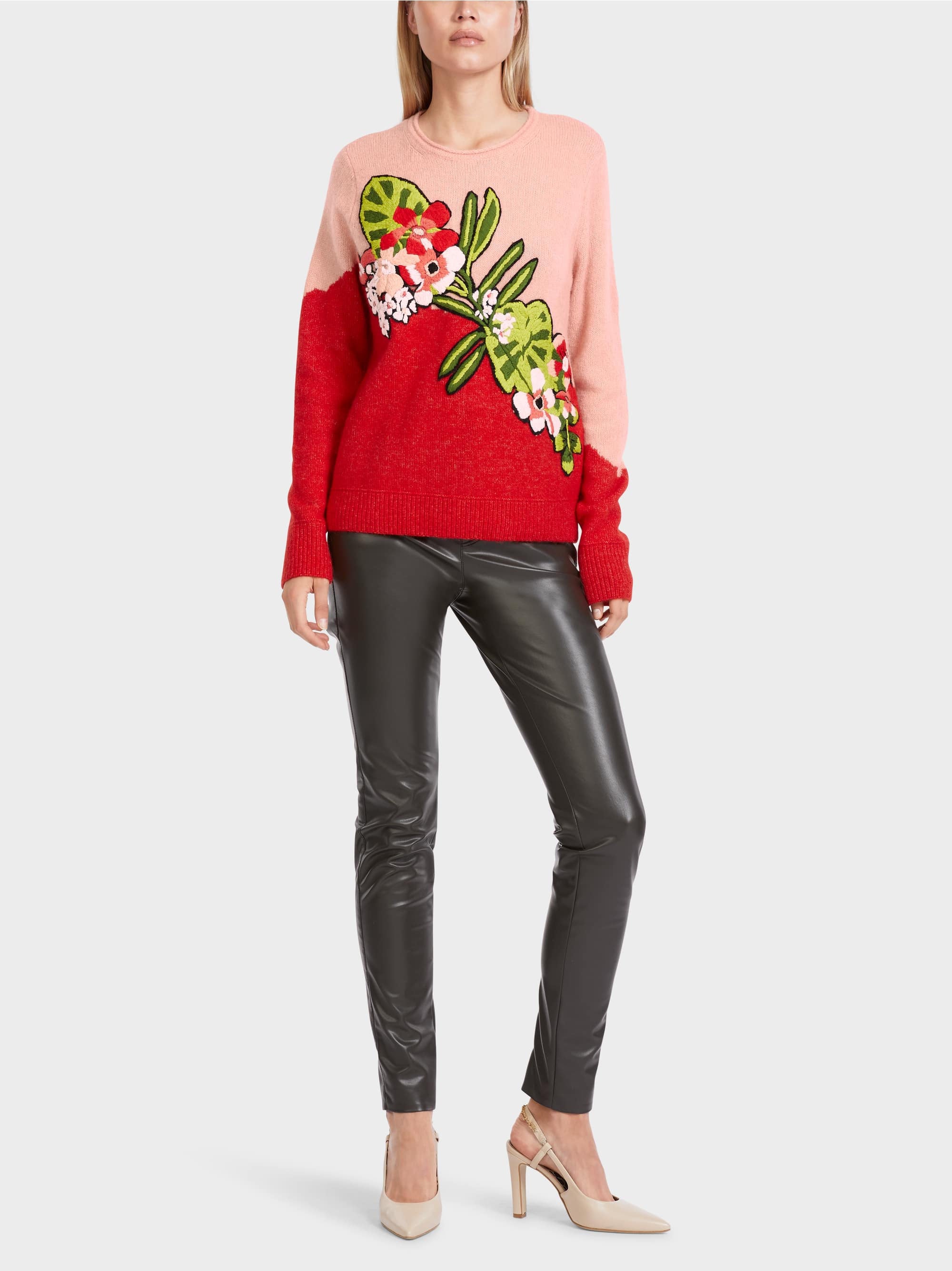 Embroidered "Rethink Together" Sweater_VC 41.50 M59_270_01