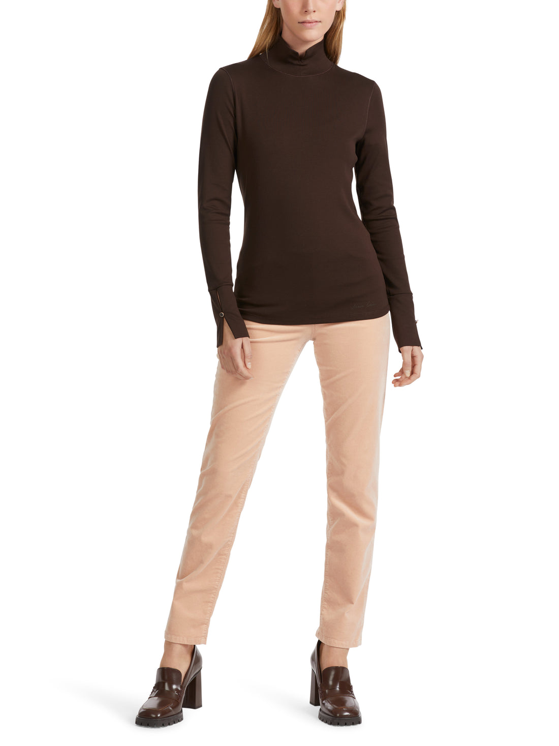 T-Shirt With Slit Roll Neck_VC 48.17 J14_699_02