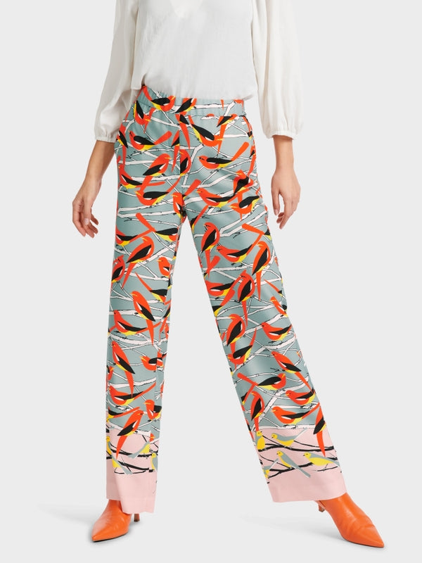 Slip-On Trousers With All-Over Bird Design_VC 81.13 W02_315_04