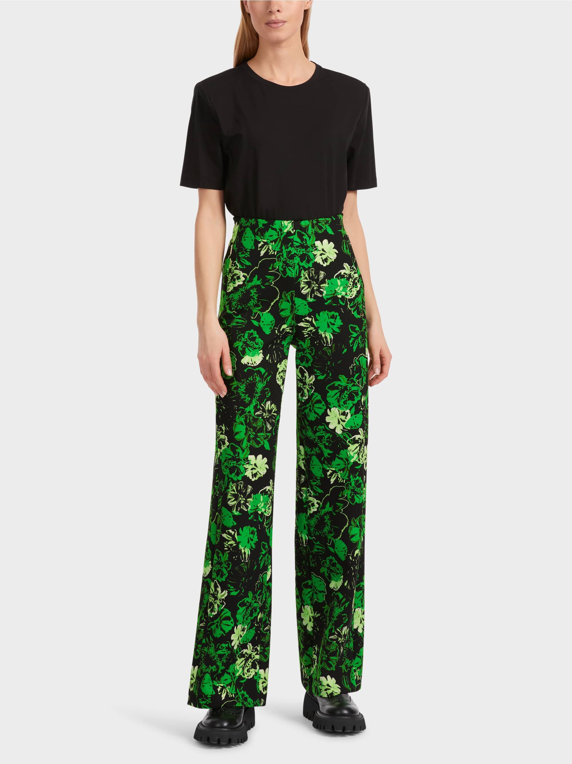 Welkom Pants In A Floral Design_VC 81.34 J09_549_01