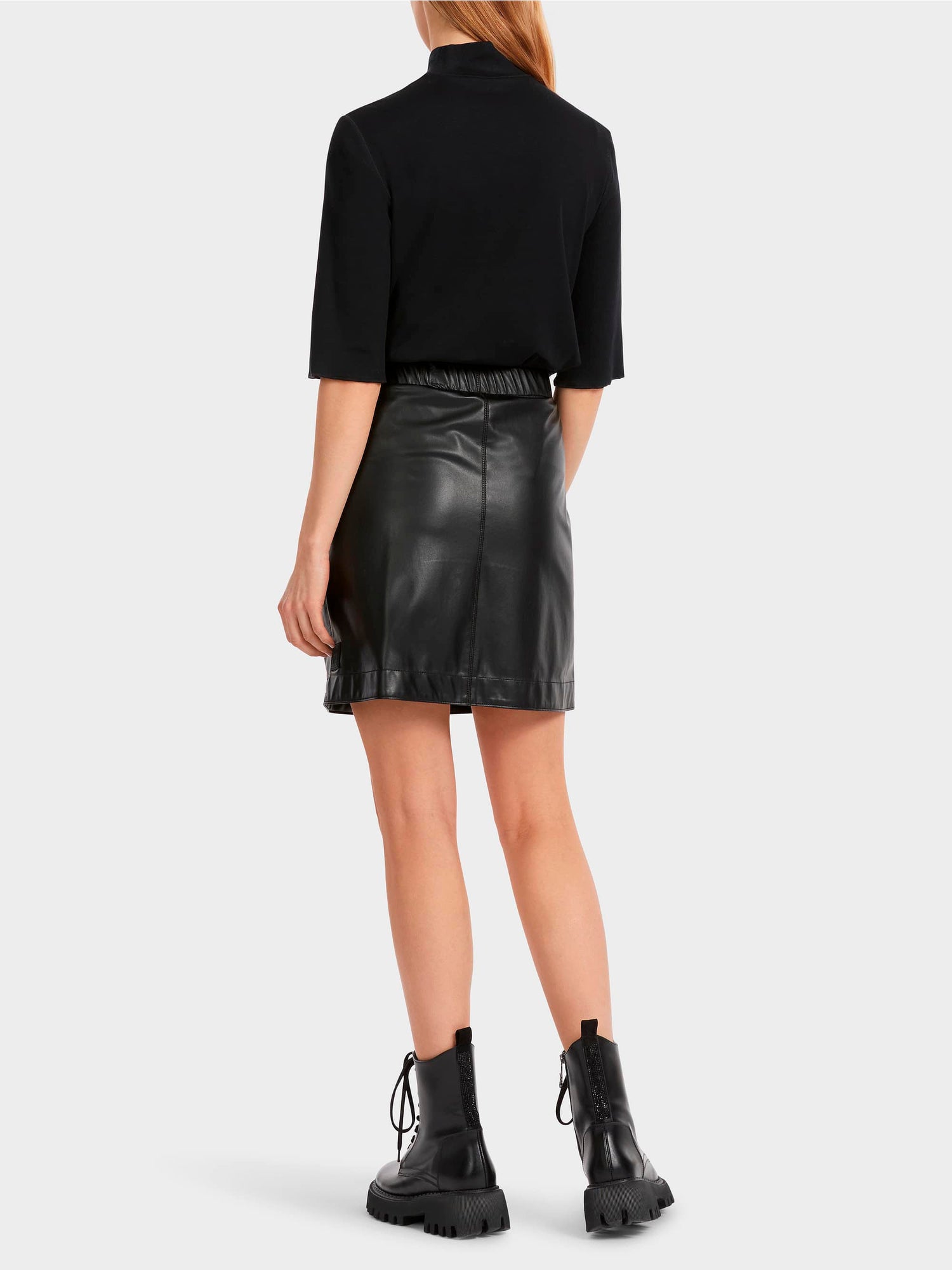 Short Skirt In Fun Leather_VS 31.06 J06_900_02