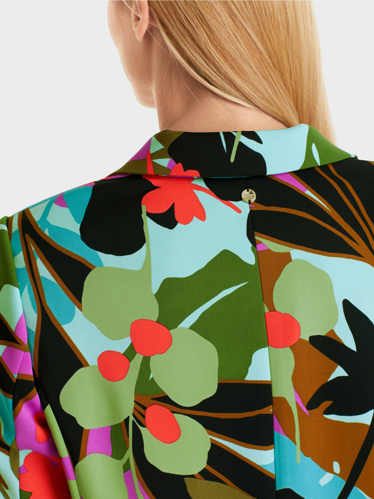 Blazer In A Colourful Leaf Design_WC 34.03 W02_562_03