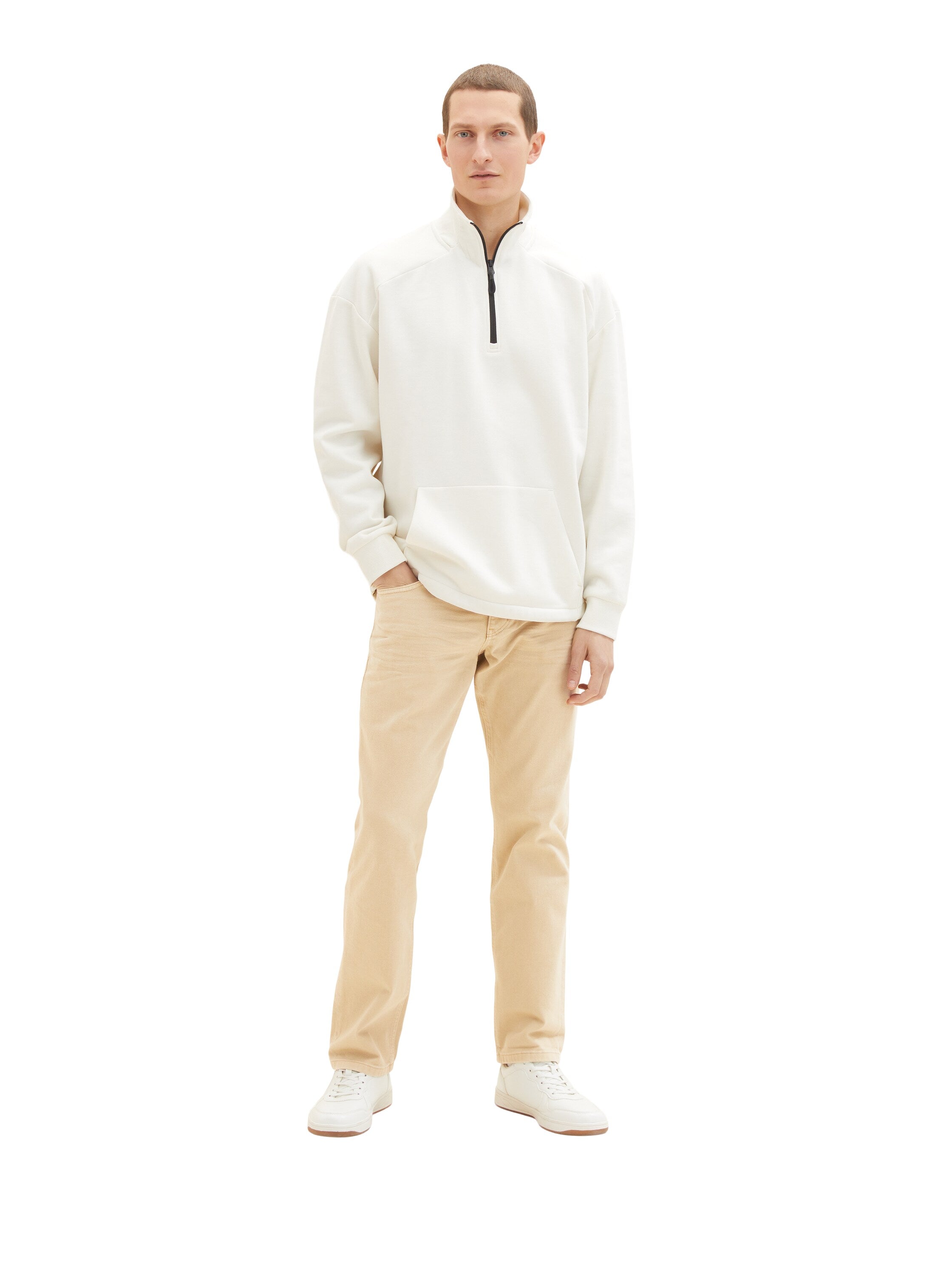 Beige Standard Fit Jeans - BEVAVA
