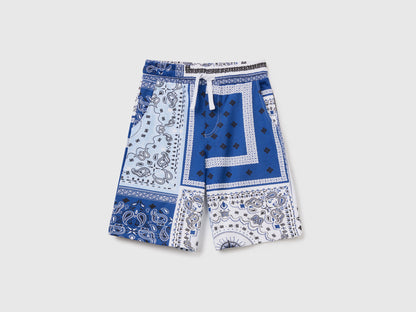 Bermudas With Bandana Print