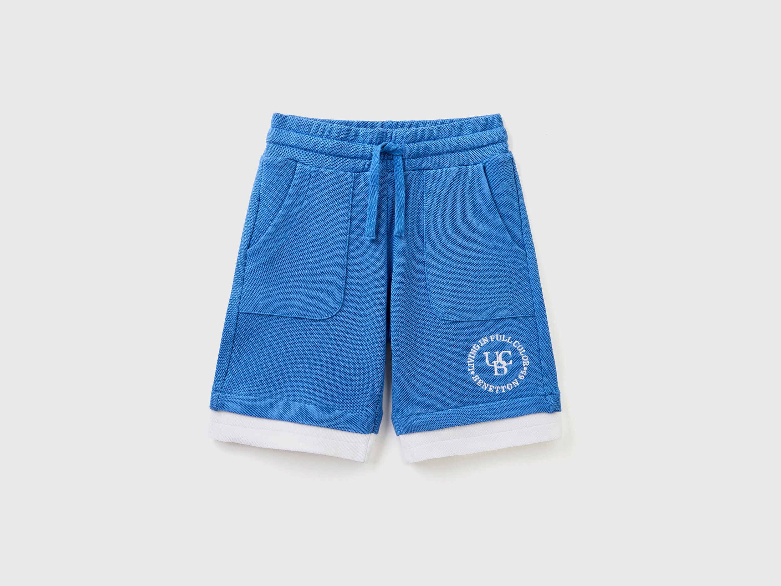 Bermudas With Pockets And Drawstring - 01